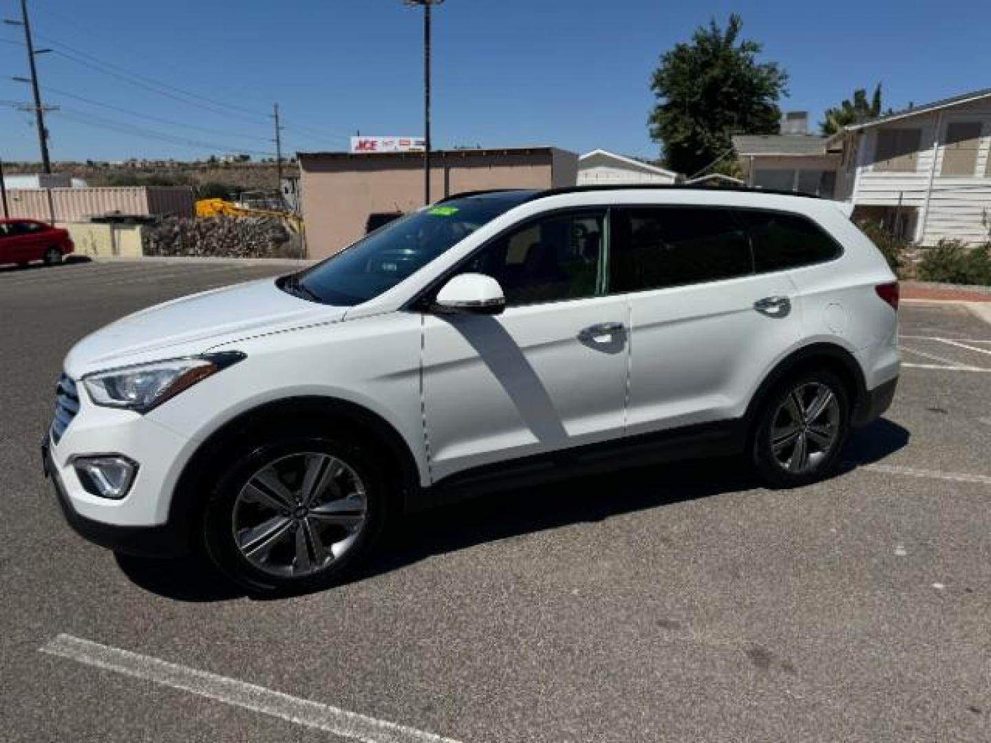 2014 Monaco White /Saddle Hyundai Santa Fe Limited FWD (KM8SR4HF2EU) with an 3.3L V6 DOHC 24V engine, 6-Speed Automatic transmission, located at 1865 East Red Hills Pkwy, St. George, 84770, (435) 628-0023, 37.120850, -113.543640 - Photo#6