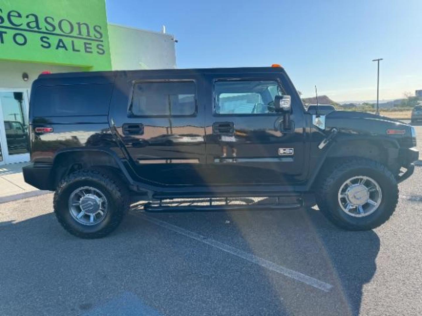 2005 Black /Ebony Leather Interior Hummer H2 SUV (5GRGN23U25H) with an 6.0L V8 OHV 16V engine, 4-Speed Automatic transmission, located at 940 North Main Street, Cedar City, UT, 84720, (435) 628-0023, 37.692936, -113.061897 - We specialize in helping ALL people get the best financing available. No matter your credit score, good, bad or none we can get you an amazing rate. Had a bankruptcy, divorce, or repossessions? We give you the green light to get your credit back on the road. Low down and affordable payments that fit - Photo#7