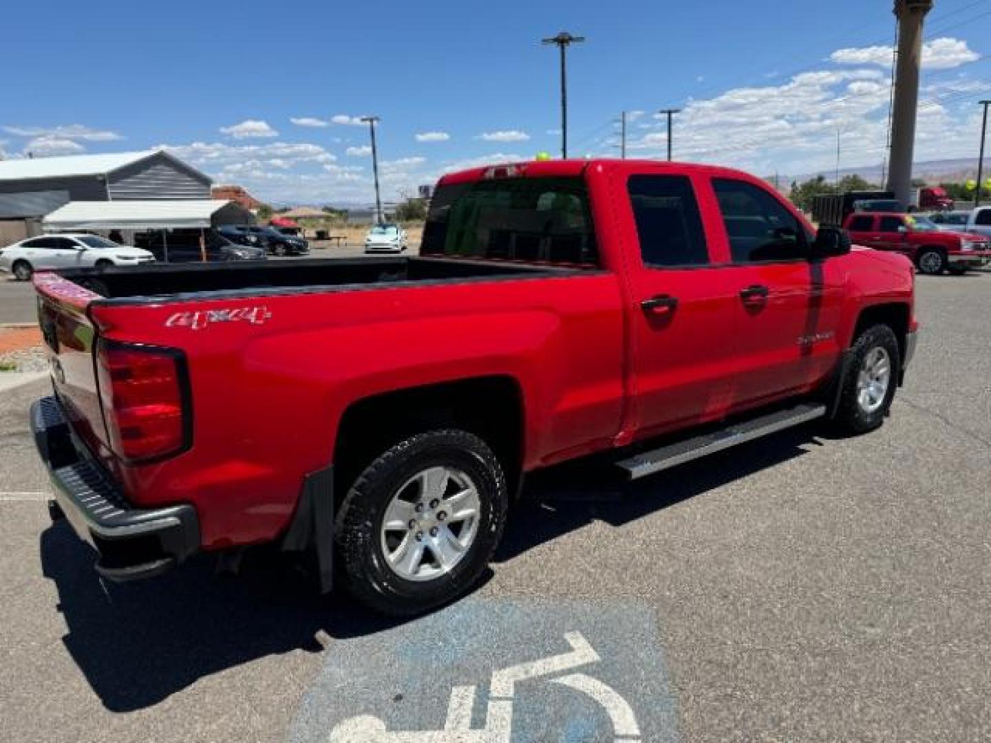 2014 Victory Red /Jet Black Chevrolet Silverado 1500 1LT Double Cab 4WD (1GCVKREC8EZ) with an 5.3L V8 OHV 16V engine, 6-Speed Automatic transmission, located at 1865 East Red Hills Pkwy, St. George, 84770, (435) 628-0023, 37.120850, -113.543640 - Photo#10