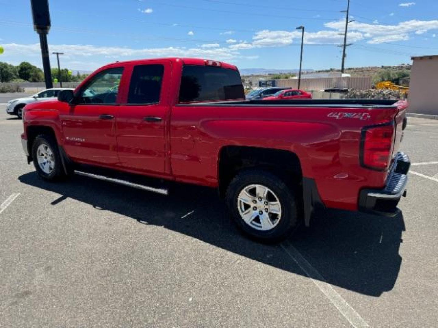 2014 Victory Red /Jet Black Chevrolet Silverado 1500 1LT Double Cab 4WD (1GCVKREC8EZ) with an 5.3L V8 OHV 16V engine, 6-Speed Automatic transmission, located at 1865 East Red Hills Pkwy, St. George, 84770, (435) 628-0023, 37.120850, -113.543640 - Photo#6