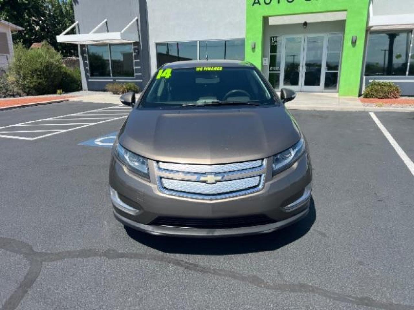 2014 Gray /Black Interior Chevrolet Volt Premium w/ Navigatio (1G1RH6E48EU) with an 1.4L L4 DOHC 16V PLU engine, Continuously Variabl transmission, located at 1865 East Red Hills Pkwy, St. George, 84770, (435) 628-0023, 37.120850, -113.543640 - Photo#1