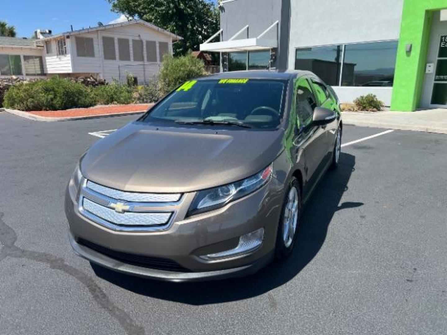 2014 Gray /Black Interior Chevrolet Volt Premium w/ Navigatio (1G1RH6E48EU) with an 1.4L L4 DOHC 16V PLU engine, Continuously Variabl transmission, located at 1865 East Red Hills Pkwy, St. George, 84770, (435) 628-0023, 37.120850, -113.543640 - Photo#2