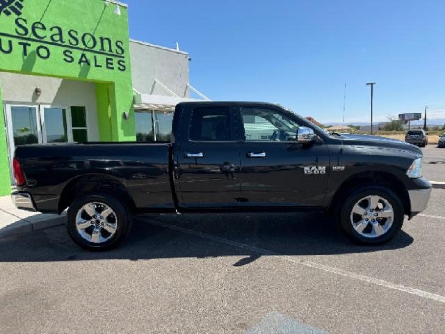 2016 Black Clear Coat RAM 1500 SLT Quad Cab 4WD (1C6RR7GT9GS) with an 5.7L V8 OHV 16V engine, 8-Speed Automatic transmission, located at 1865 East Red Hills Pkwy, St. George, 84770, (435) 628-0023, 37.120850, -113.543640 - Photo#7