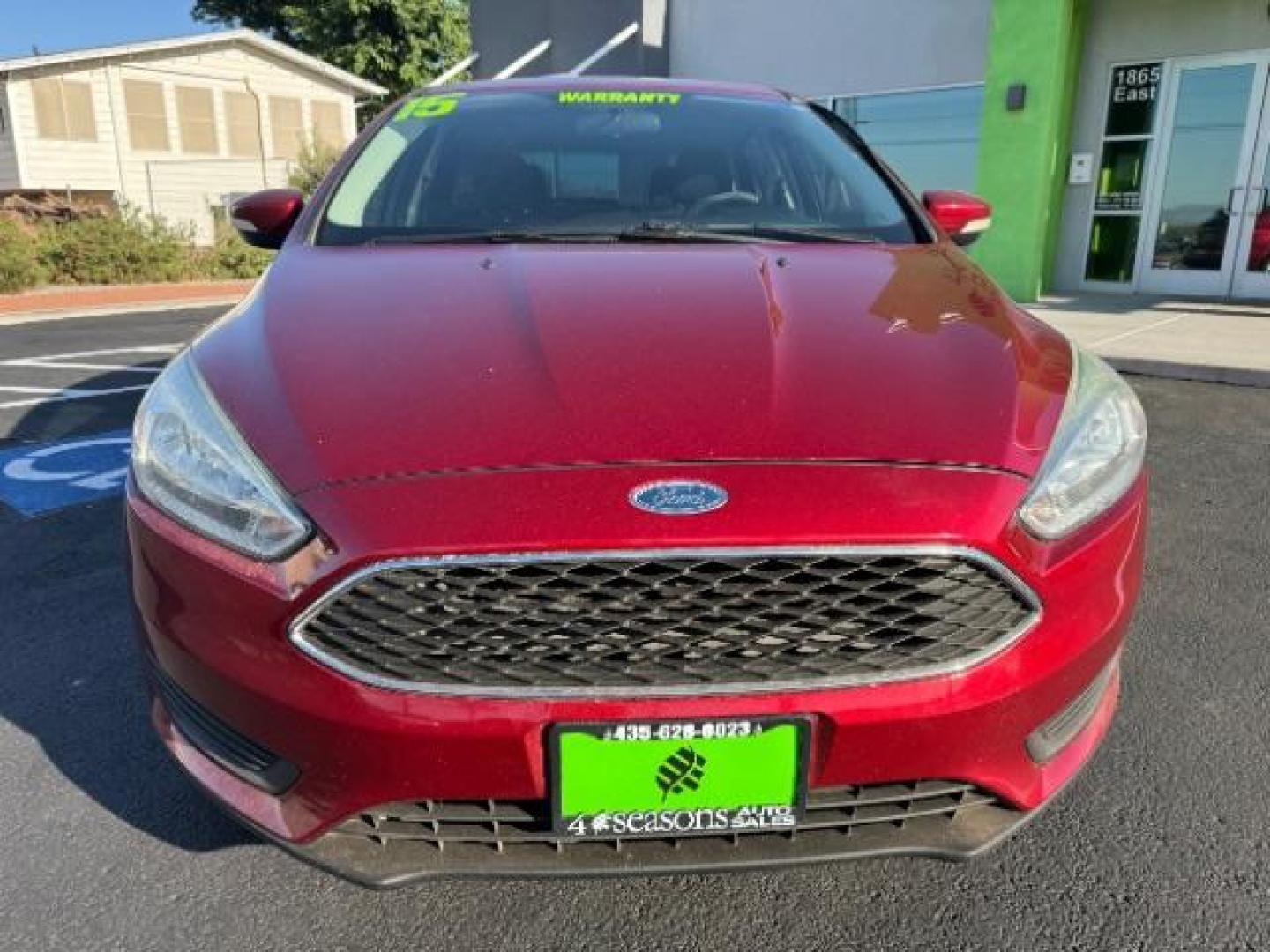 2015 Race Red /Charcoal Black Insert w/Warm Steel Surround, cloth Ford Focus SE Hatch (1FADP3K21FL) with an 2.0L L4 DOHC 16V engine, 5-Speed Manual transmission, located at 940 North Main Street, Cedar City, UT, 84720, (435) 628-0023, 37.692936, -113.061897 - We specialize in helping ALL people get the best financing available. No matter your credit score, good, bad or none we can get you an amazing rate. Had a bankruptcy, divorce, or repossessions? We give you the green light to get your credit back on the road. Low down and affordable payments that fit - Photo#1