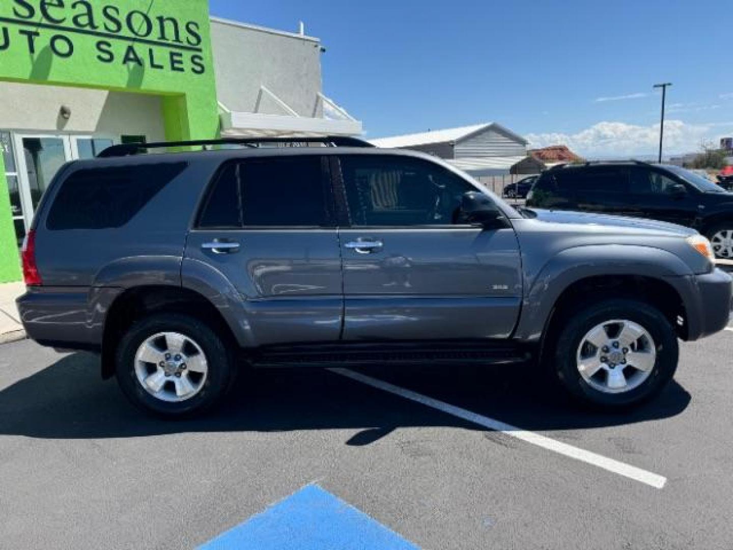 2008 Galactic Gray Mica Toyota 4Runner Sport Edition 2WD (JTEZU14R38K) with an 4.0L V6 DOHC 24V engine, 5-Speed Automatic transmission, located at 1865 East Red Hills Pkwy, St. George, 84770, (435) 628-0023, 37.120850, -113.543640 - We specialize in helping ALL people get the best financing available. No matter your credit score, good, bad or none we can get you an amazing rate. Had a bankruptcy, divorce, or repossessions? We give you the green light to get your credit back on the road. Low down and affordable payments that fit - Photo#7