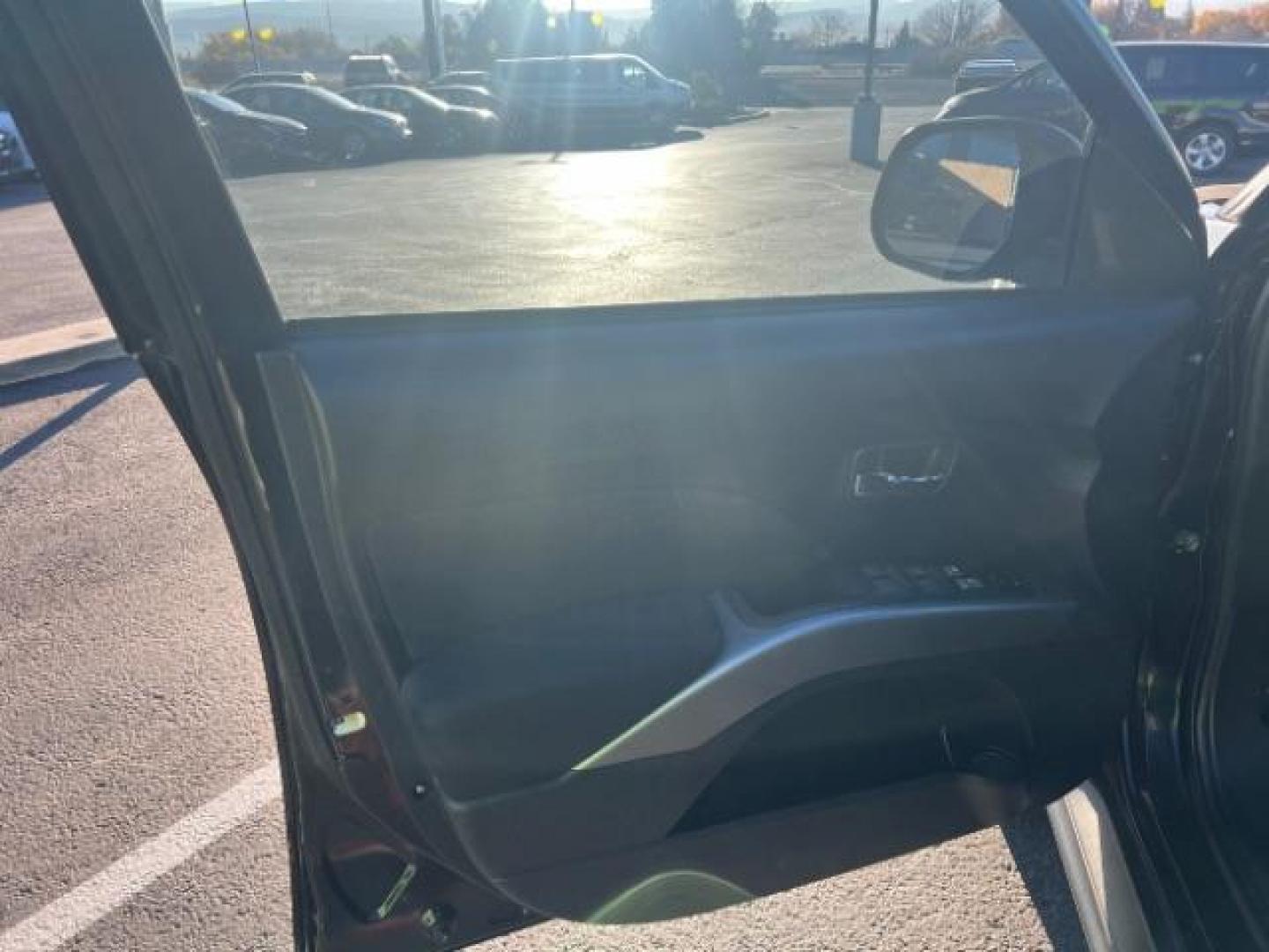 2012 Labrador Black Pearl /Black Cloth Interior Mitsubishi Outlander ES 2WD (JA4AS2AW2CU) with an 2.4L L4 DOHC 16V engine, Continuously Variable Transmission transmission, located at 940 North Main Street, Cedar City, UT, 84720, (435) 628-0023, 37.692936, -113.061897 - We specialize in helping ALL people get the best financing available. No matter your credit score, good, bad or none we can get you an amazing rate. Had a bankruptcy, divorce, or repossessions? We give you the green light to get your credit back on the road. Low down and affordable payments that fit - Photo#12