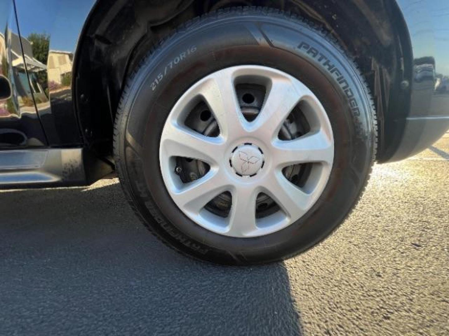 2012 Labrador Black Pearl /Black Cloth Interior Mitsubishi Outlander ES 2WD (JA4AS2AW2CU) with an 2.4L L4 DOHC 16V engine, Continuously Variable Transmission transmission, located at 1865 East Red Hills Pkwy, St. George, 84770, (435) 628-0023, 37.120850, -113.543640 - We specialize in helping ALL people get the best financing available. No matter your credit score, good, bad or none we can get you an amazing rate. Had a bankruptcy, divorce, or repossessions? We give you the green light to get your credit back on the road. Low down and affordable payments that fit - Photo#9