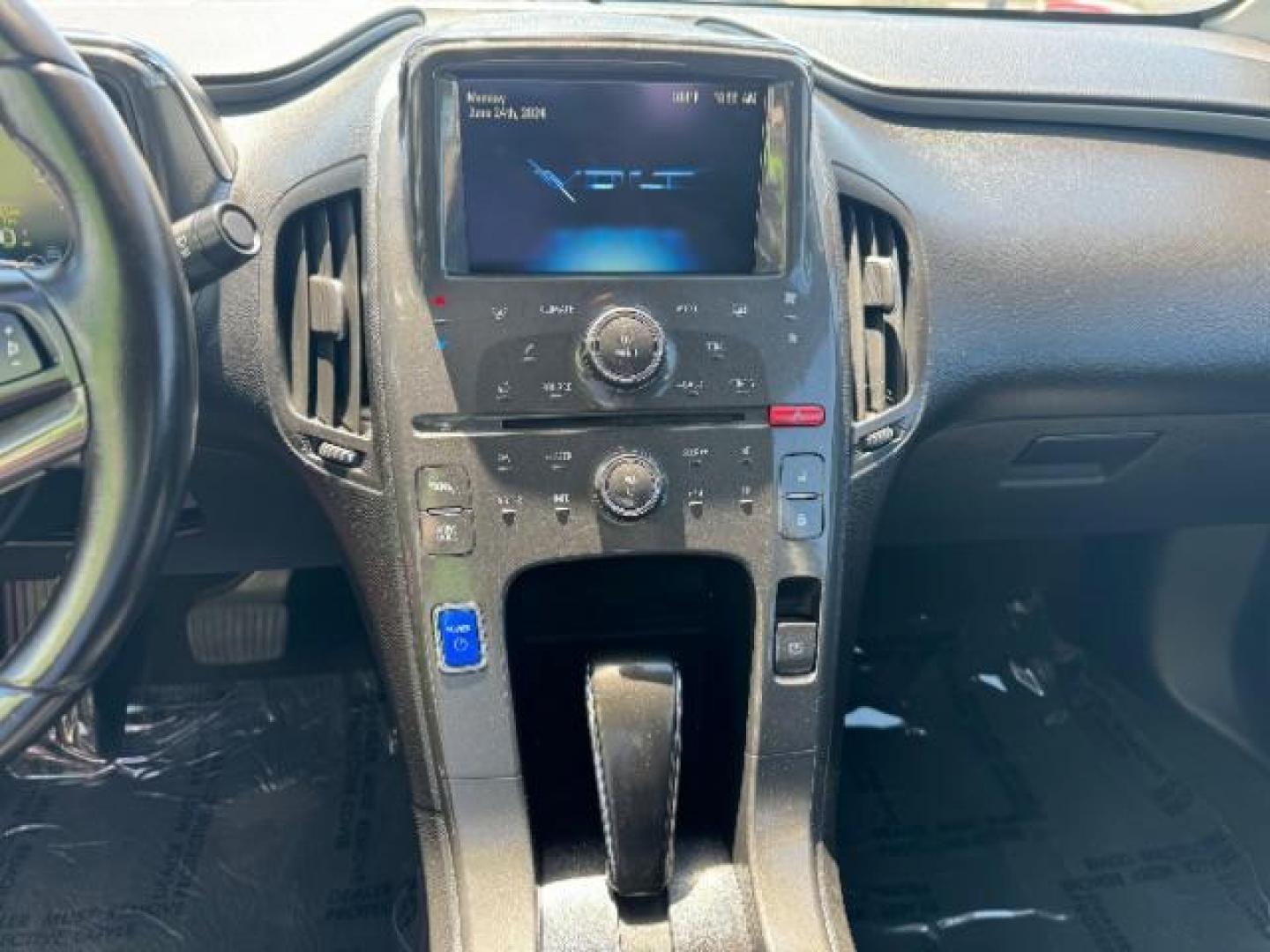 2014 Black /Black Interior Chevrolet Volt Standard w/ LEP (1G1RE6E4XEU) with an 1.4L L4 DOHC 16V PLUG-IN HYBRID engine, Continuously Variable Transmission transmission, located at 1865 East Red Hills Pkwy, St. George, 84770, (435) 628-0023, 37.120850, -113.543640 - ***This vehicle qualifies for the EV/Hybrid tax rebate of up to $4,000*** We are setup with the IRS to recieve direct payments within 72 hours. We file the rebate online with IRS and can credit it to your down payment, reduce the sales price OR give you cashback!! These cars will not last and can o - Photo#17