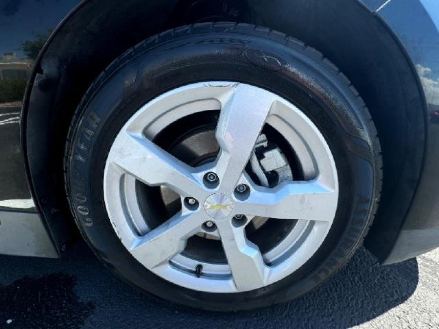 2014 Black /Black Interior Chevrolet Volt Standard w/ LEP (1G1RE6E4XEU) with an 1.4L L4 DOHC 16V PLUG-IN HYBRID engine, Continuously Variable Transmission transmission, located at 1865 East Red Hills Pkwy, St. George, 84770, (435) 628-0023, 37.120850, -113.543640 - ***This vehicle qualifies for the EV/Hybrid tax rebate of up to $4,000*** We are setup with the IRS to recieve direct payments within 72 hours. We file the rebate online with IRS and can credit it to your down payment, reduce the sales price OR give you cashback!! These cars will not last and can o - Photo#8