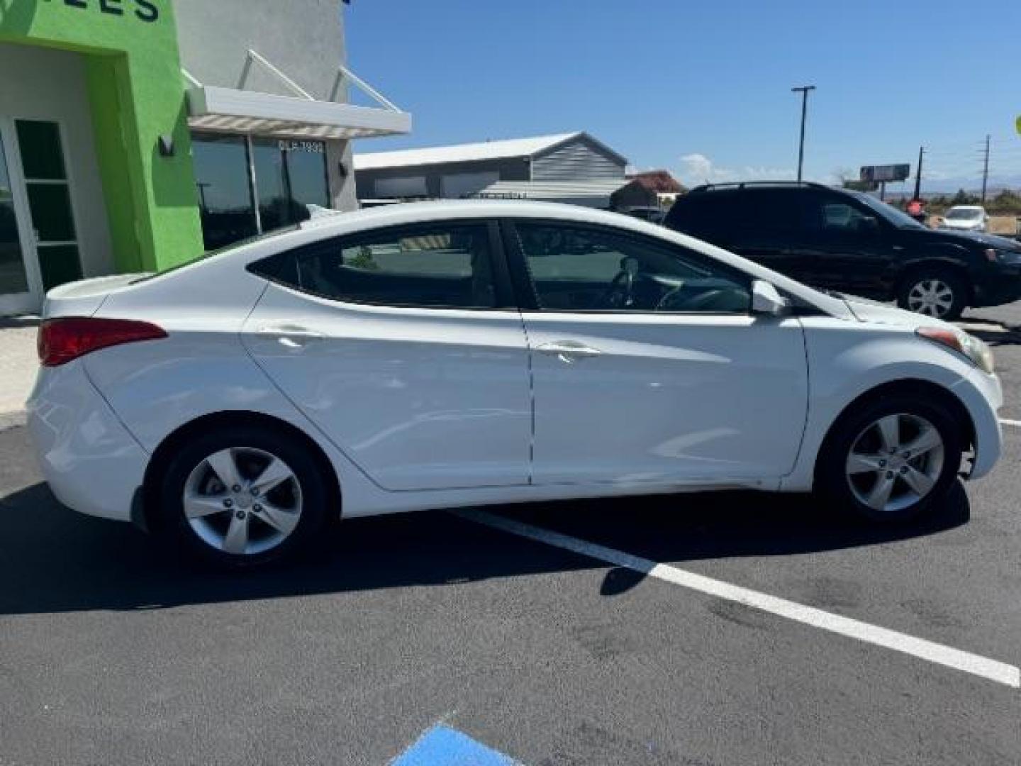 2013 White /Beige Leather Interior Hyundai Elantra Limited (5NPDH4AE3DH) with an 1.8L L4 DOHC 16V engine, 6-Speed Automatic transmission, located at 940 North Main Street, Cedar City, UT, 84720, (435) 628-0023, 37.692936, -113.061897 - Photo#7