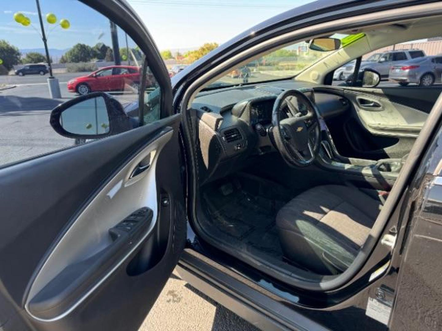 2014 Black /Black Interior Chevrolet Volt Standard w/ LEP (1G1RE6E42EU) with an 1.4L L4 DOHC 16V PLUG-IN HYBRID engine, Continuously Variable Transmission transmission, located at 1865 East Red Hills Pkwy, St. George, 84770, (435) 628-0023, 37.120850, -113.543640 - Photo#12