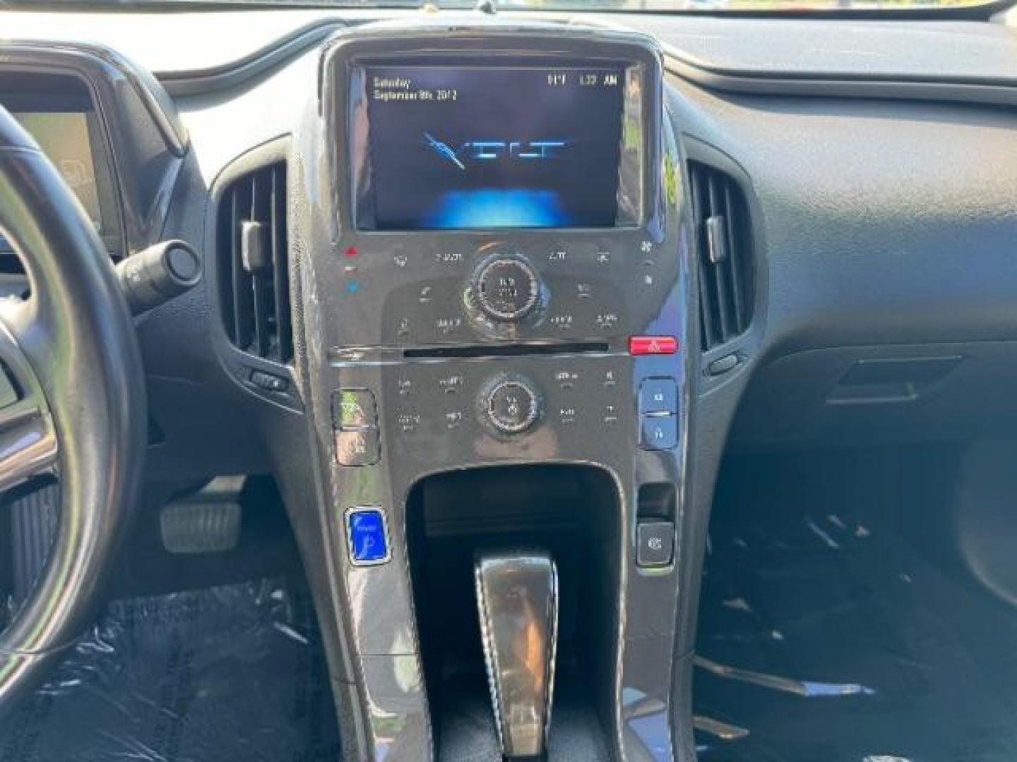 2014 Black /Black Interior Chevrolet Volt Standard w/ LEP (1G1RE6E42EU) with an 1.4L L4 DOHC 16V PLUG-IN HYBRID engine, Continuously Variable Transmission transmission, located at 1865 East Red Hills Pkwy, St. George, 84770, (435) 628-0023, 37.120850, -113.543640 - Photo#17