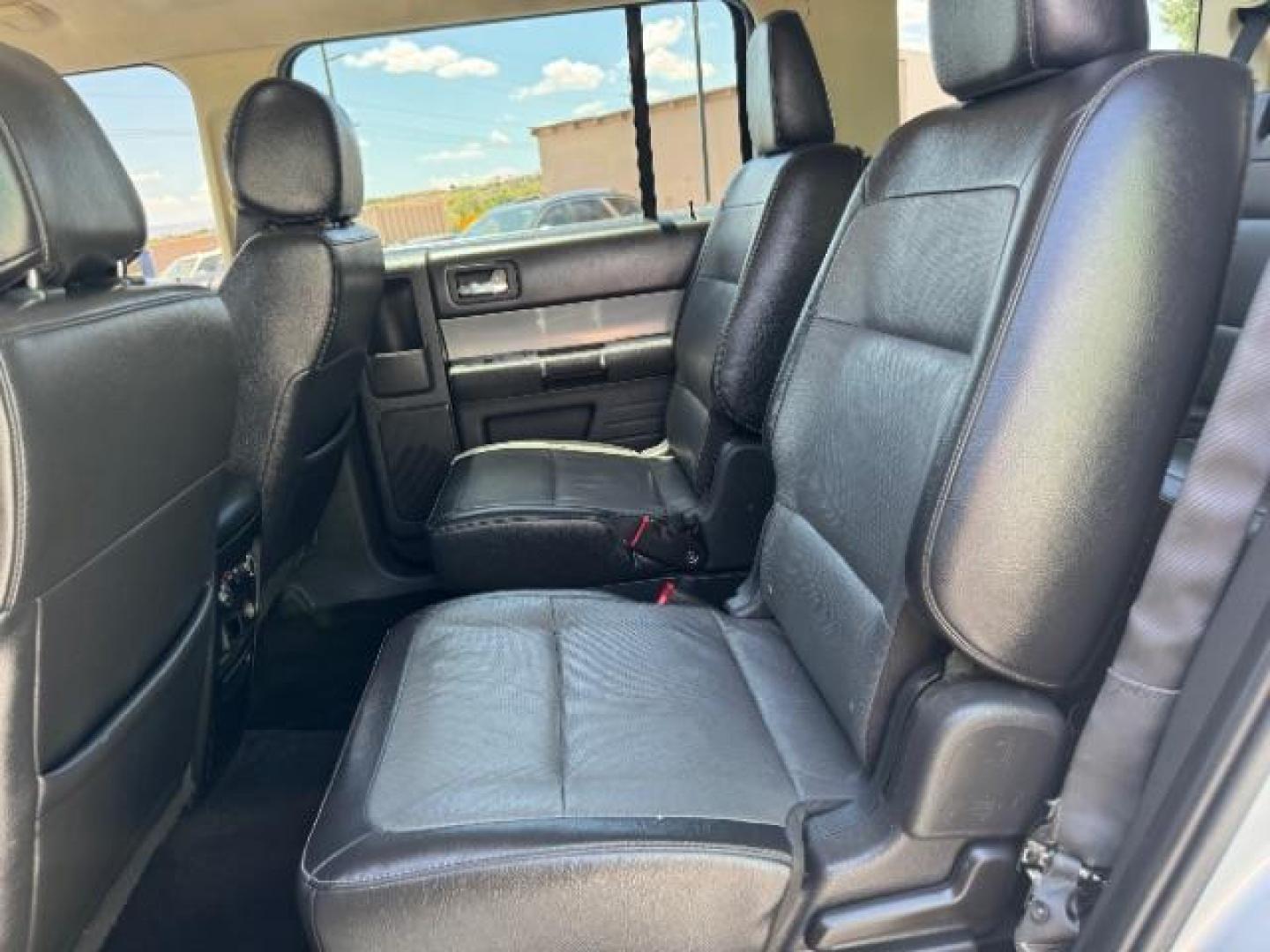 2014 Tuxedo Black Metallic /Charcoal Black w/Gray Ford Flex Limited FWD (2FMGK5D81EB) with an 3.5L V6 DOHC 24V engine, 6-Speed Automatic Overdrive transmission, located at 1865 East Red Hills Pkwy, St. George, 84770, (435) 628-0023, 37.120850, -113.543640 - We specialize in helping ALL people get the best financing available. No matter your credit score, good, bad or none we can get you an amazing rate. Had a bankruptcy, divorce, or repossessions? We give you the green light to get your credit back on the road. Low down and affordable payments that fit - Photo#23