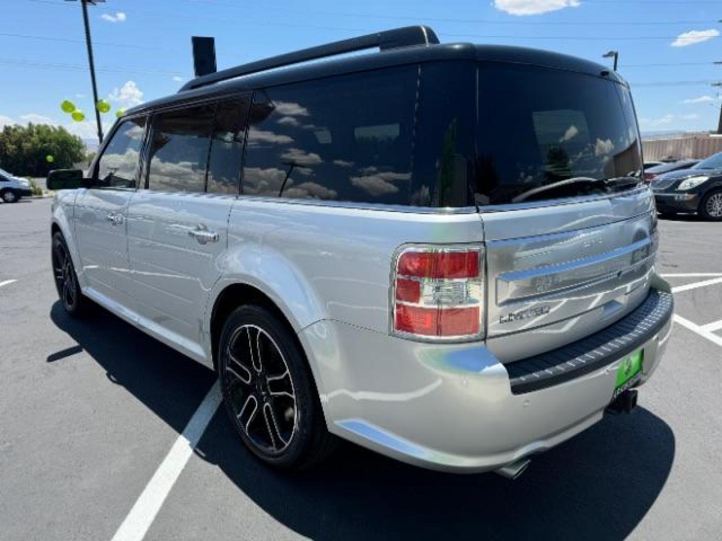 2014 Tuxedo Black Metallic /Charcoal Black w/Gray Ford Flex Limited FWD (2FMGK5D81EB) with an 3.5L V6 DOHC 24V engine, 6-Speed Automatic Overdrive transmission, located at 1865 East Red Hills Pkwy, St. George, 84770, (435) 628-0023, 37.120850, -113.543640 - We specialize in helping ALL people get the best financing available. No matter your credit score, good, bad or none we can get you an amazing rate. Had a bankruptcy, divorce, or repossessions? We give you the green light to get your credit back on the road. Low down and affordable payments that fit - Photo#4