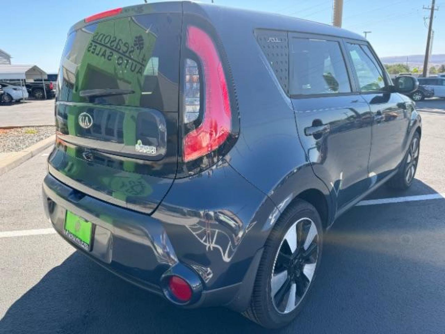 2015 Fathom Blue /Brown Leather Kia Soul ! (KNDJX3A54F7) with an 2.0L L4 DOHC 16V engine, 6-Speed Automatic transmission, located at 1865 East Red Hills Pkwy, St. George, 84770, (435) 628-0023, 37.120850, -113.543640 - We specialize in helping ALL people get the best financing available. No matter your credit score, good, bad or none we can get you an amazing rate. Had a bankruptcy, divorce, or repossessions? We give you the green light to get your credit back on the road. Low down and affordable payments that fit - Photo#6