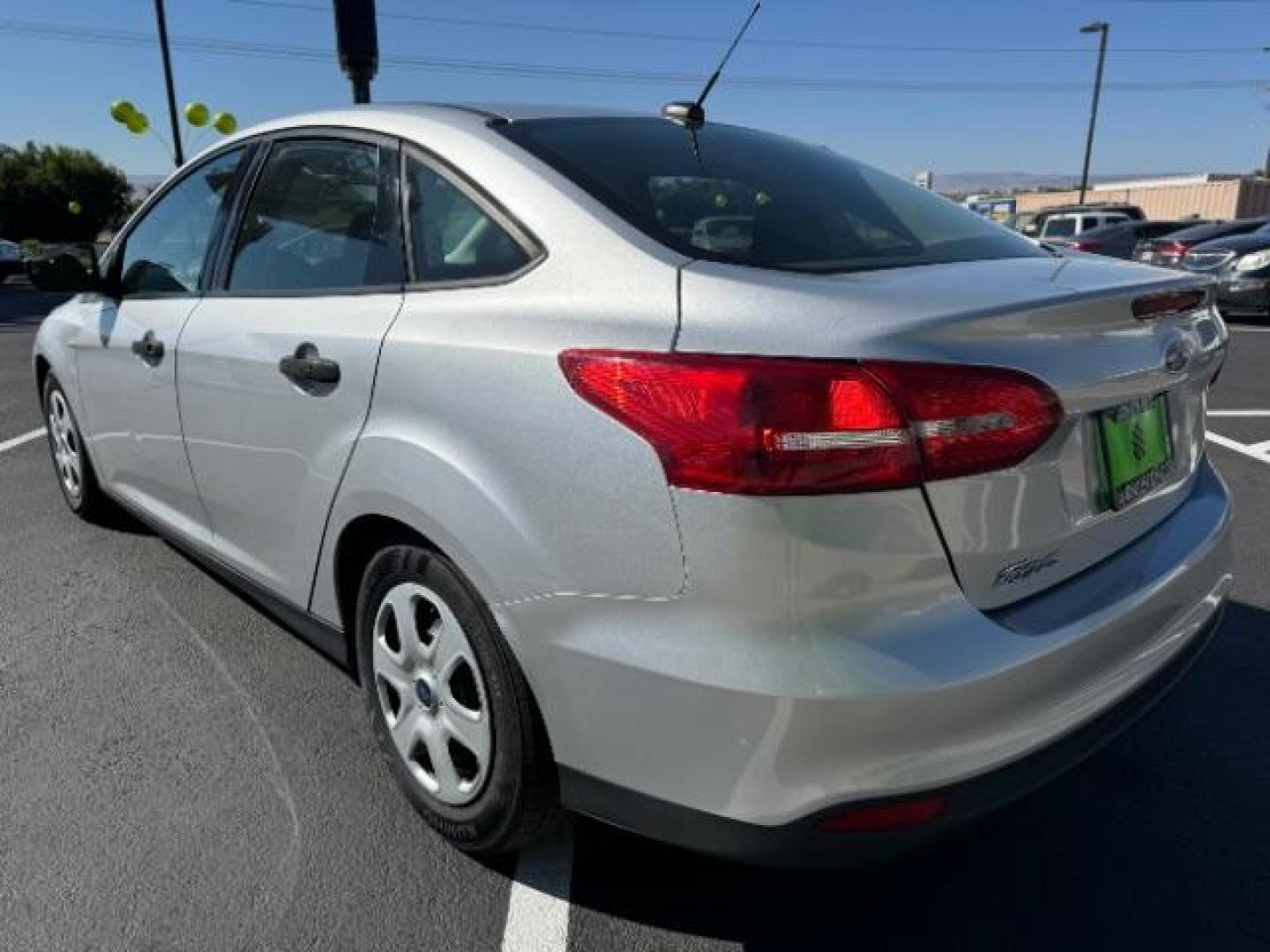 2015 Ingot Silver Metallic /Charcoal Black Insert w/Warm Steel Surround, cloth Ford Focus S Sedan (1FADP3E23FL) with an 2.0L L4 DOHC 16V engine, 5-Speed Manual transmission, located at 1865 East Red Hills Pkwy, St. George, 84770, (435) 628-0023, 37.120850, -113.543640 - We specialize in helping ALL people get the best financing available. No matter your credit score, good, bad or none we can get you an amazing rate. Had a bankruptcy, divorce, or repossessions? We give you the green light to get your credit back on the road. Low down and affordable payments that fit - Photo#4