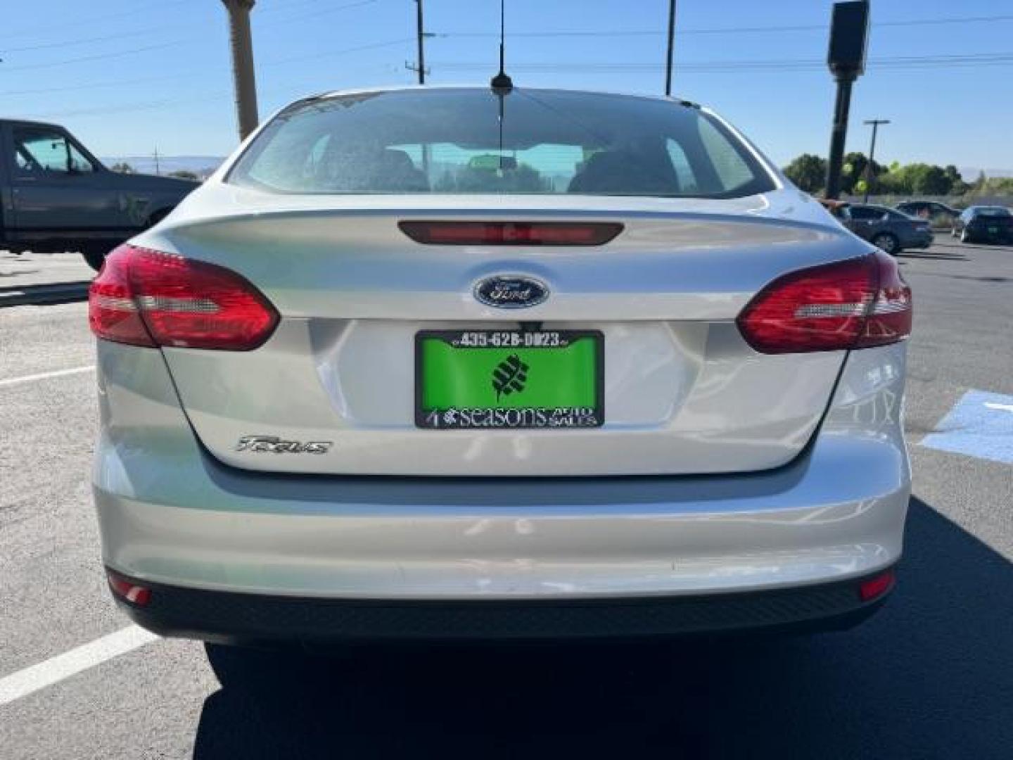 2015 Ingot Silver Metallic /Charcoal Black Insert w/Warm Steel Surround, cloth Ford Focus S Sedan (1FADP3E23FL) with an 2.0L L4 DOHC 16V engine, 5-Speed Manual transmission, located at 1865 East Red Hills Pkwy, St. George, 84770, (435) 628-0023, 37.120850, -113.543640 - Photo#5