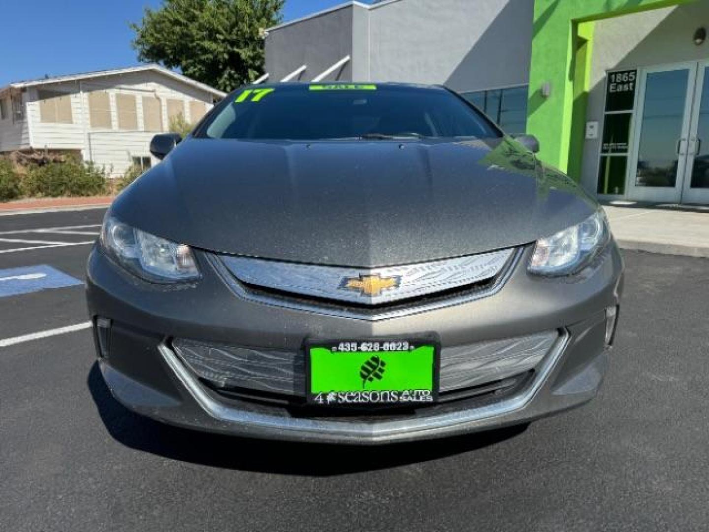 2017 Heather Gray Metallic Chevrolet Volt LT (1G1RC6S56HU) with an 1.5L L4 DOHC 16V PLUG-IN HYBRID engine, Continuously Variable Transmission transmission, located at 1865 East Red Hills Pkwy, St. George, 84770, (435) 628-0023, 37.120850, -113.543640 - Photo#1