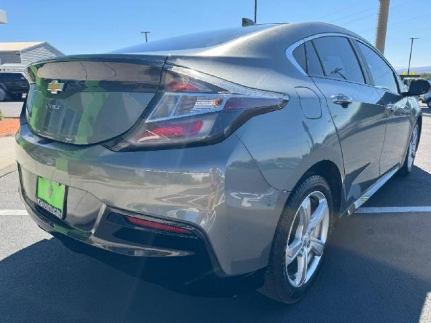 2017 Heather Gray Metallic Chevrolet Volt LT (1G1RC6S56HU) with an 1.5L L4 DOHC 16V PLUG-IN HYBRID engine, Continuously Variable Transmission transmission, located at 1865 East Red Hills Pkwy, St. George, 84770, (435) 628-0023, 37.120850, -113.543640 - Photo#6