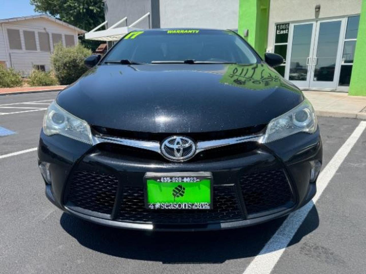 2017 Black /Black/Ash, leatherette/cloth Toyota Camry SE (4T1BF1FK3HU) with an 2.5L L4 DOHC 16V engine, 6-Speed Automatic transmission, located at 1865 East Red Hills Pkwy, St. George, 84770, (435) 628-0023, 37.120850, -113.543640 - Photo#1