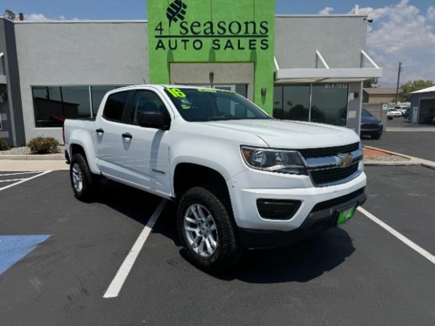 2016 Summit White /Jet Black, cloth Chevrolet Colorado LT Crew Cab 2WD Short Box (1GCGSBEA6G1) with an 2.5L L4 DOHC 16V GAS engine, 6-Speed Automatic transmission, located at 1865 East Red Hills Pkwy, St. George, 84770, (435) 628-0023, 37.120850, -113.543640 - We specialize in helping ALL people get the best financing available. No matter your credit score, good, bad or none we can get you an amazing rate. Had a bankruptcy, divorce, or repossessions? We give you the green light to get your credit back on the road. Low down and affordable payments that fit - Photo#0