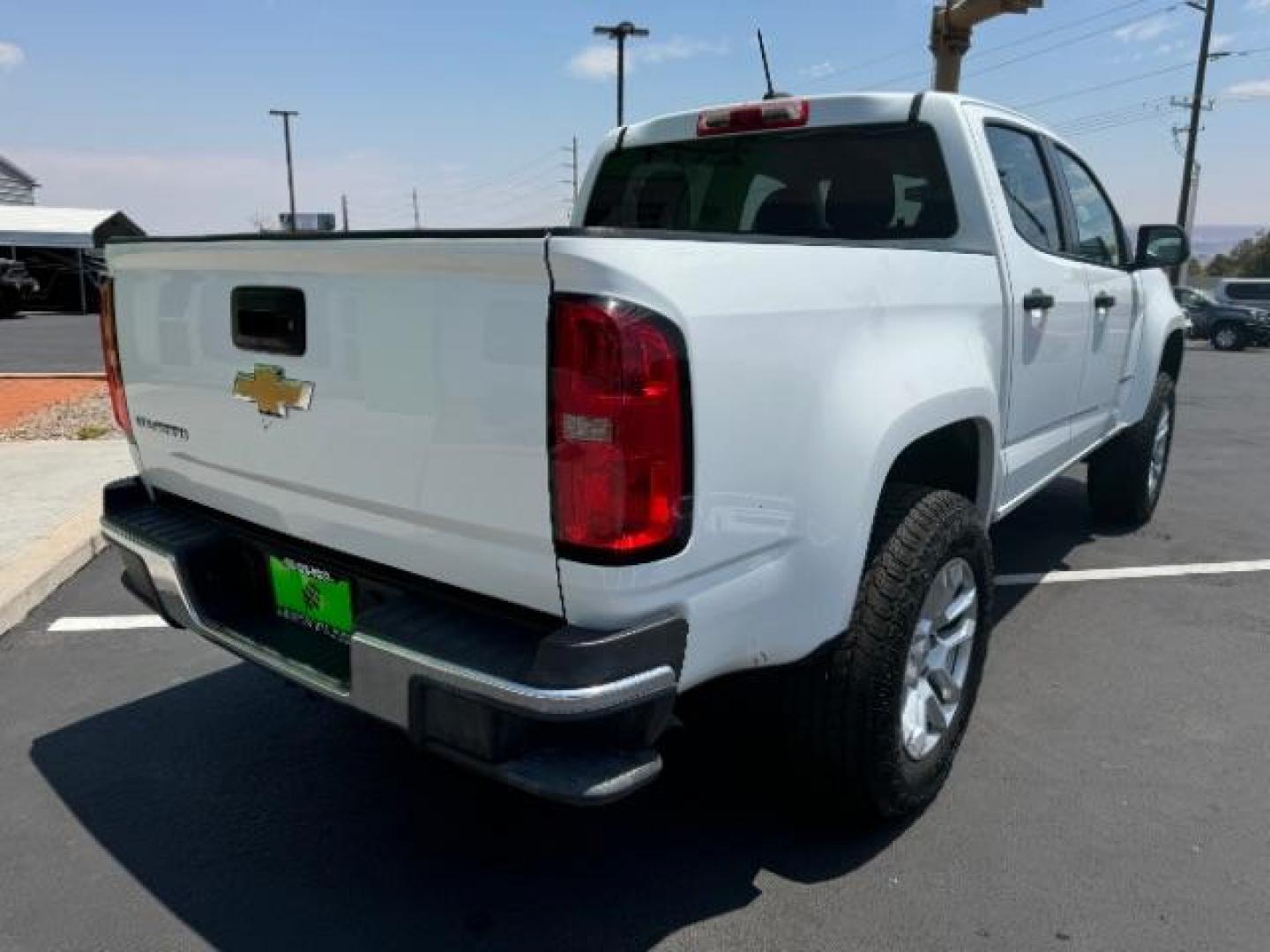 2016 Summit White /Jet Black, cloth Chevrolet Colorado LT Crew Cab 2WD Short Box (1GCGSBEA6G1) with an 2.5L L4 DOHC 16V GAS engine, 6-Speed Automatic transmission, located at 1865 East Red Hills Pkwy, St. George, 84770, (435) 628-0023, 37.120850, -113.543640 - We specialize in helping ALL people get the best financing available. No matter your credit score, good, bad or none we can get you an amazing rate. Had a bankruptcy, divorce, or repossessions? We give you the green light to get your credit back on the road. Low down and affordable payments that fit - Photo#6