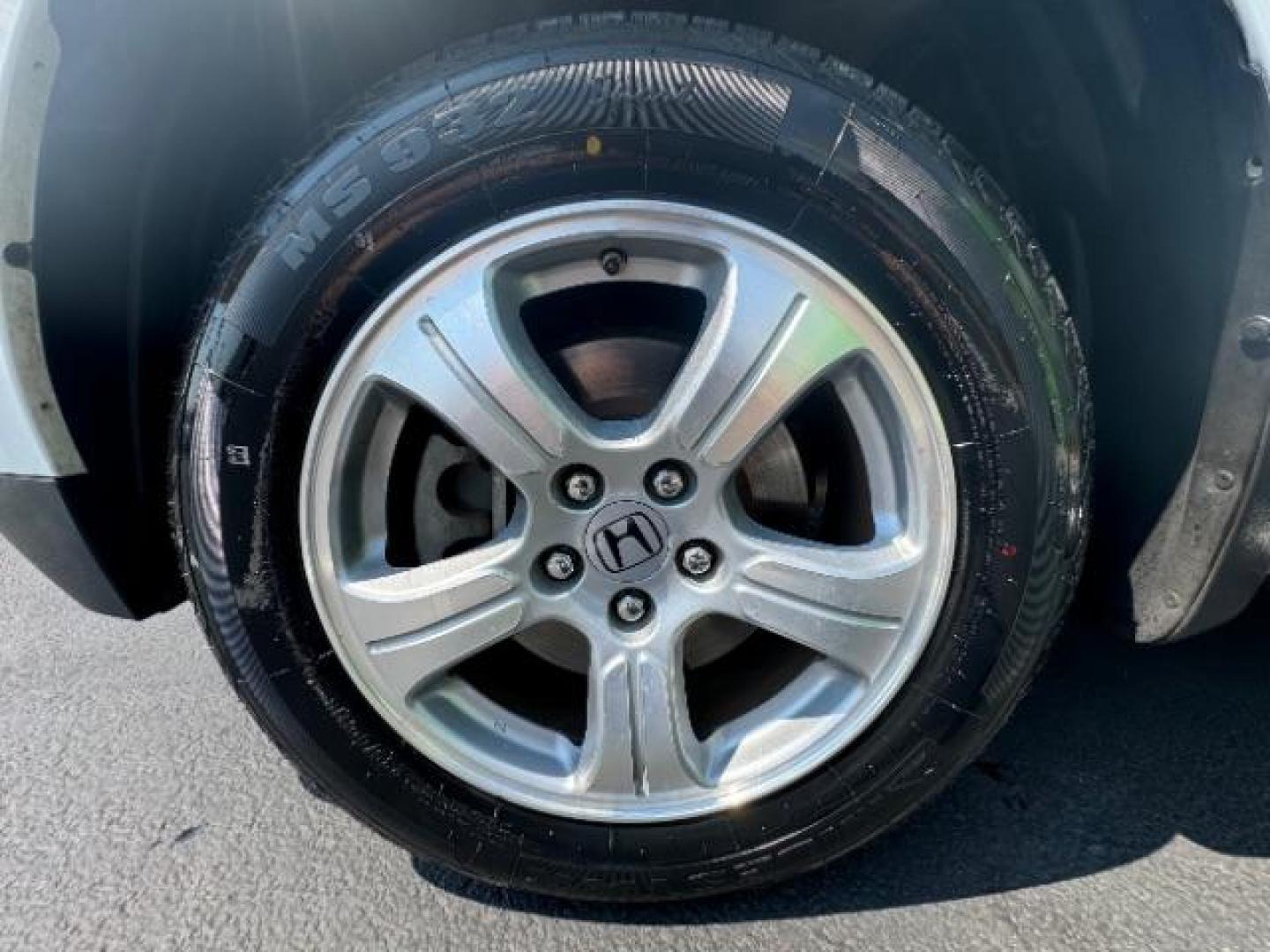 2014 Taffeta White /Black Honda Pilot EX-L 2WD 5-Spd AT with Navigation (5FNYF3H75EB) with an 3.5L V6 SOHC 24V engine, 5-Speed Automatic transmission, located at 940 North Main Street, Cedar City, UT, 84720, (435) 628-0023, 37.692936, -113.061897 - Photo#11