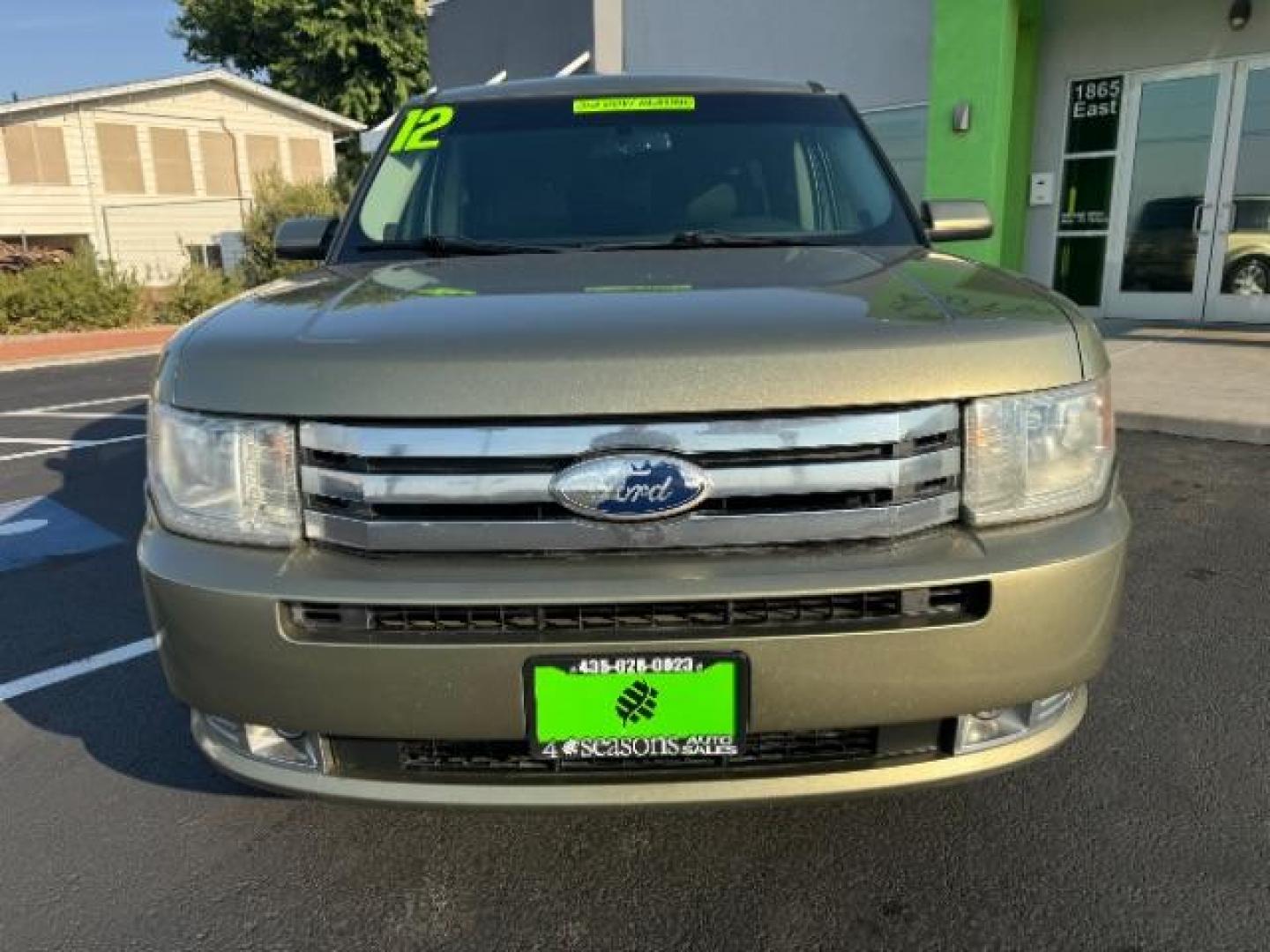 2012 Cinnamon Metallic /Charcoal Black Leather Interior Ford Flex SEL AWD (2FMHK6CC9CB) with an 3.5L V6 DOHC 24V engine, 6-Speed Automatic Overdrive transmission, located at 1865 East Red Hills Pkwy, St. George, 84770, (435) 628-0023, 37.120850, -113.543640 - We specialize in helping ALL people get the best financing available. No matter your credit score, good, bad or none we can get you an amazing rate. Had a bankruptcy, divorce, or repossessions? We give you the green light to get your credit back on the road. Low down and affordable payments that fit - Photo#1