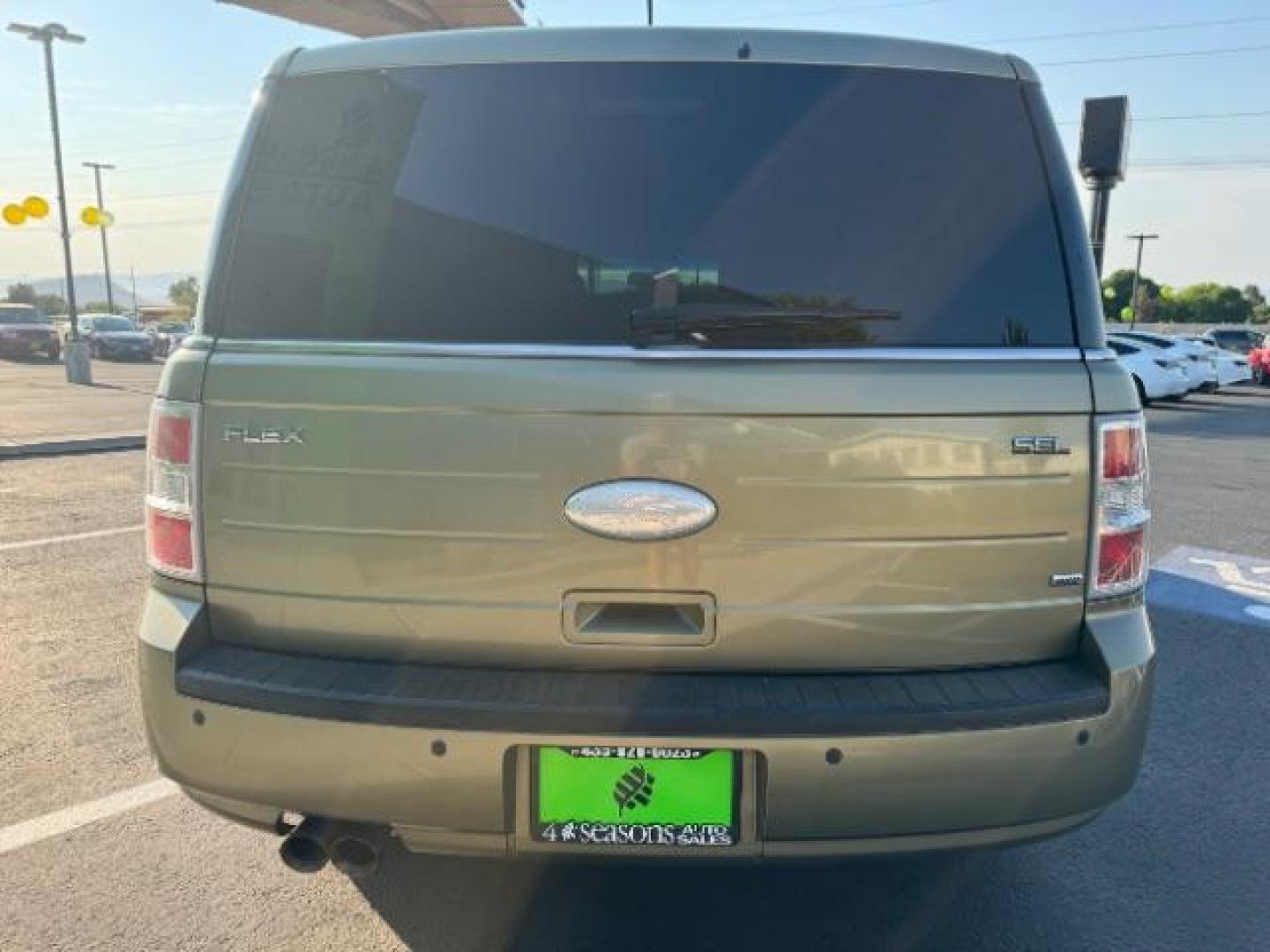 2012 Cinnamon Metallic /Charcoal Black Leather Interior Ford Flex SEL AWD (2FMHK6CC9CB) with an 3.5L V6 DOHC 24V engine, 6-Speed Automatic Overdrive transmission, located at 1865 East Red Hills Pkwy, St. George, 84770, (435) 628-0023, 37.120850, -113.543640 - We specialize in helping ALL people get the best financing available. No matter your credit score, good, bad or none we can get you an amazing rate. Had a bankruptcy, divorce, or repossessions? We give you the green light to get your credit back on the road. Low down and affordable payments that fit - Photo#5