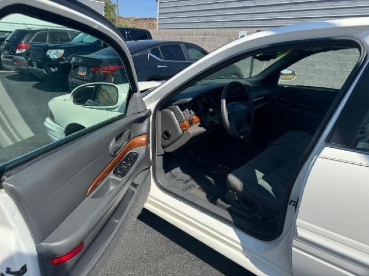 2003 White Buick LeSabre SEDAN 4-DR (1G4HP52K63U) with an 3.8L V6 OHV 12V engine, 4-Speed Automatic transmission, located at 1865 East Red Hills Pkwy, St. George, 84770, (435) 628-0023, 37.120850, -113.543640 - Photo#6