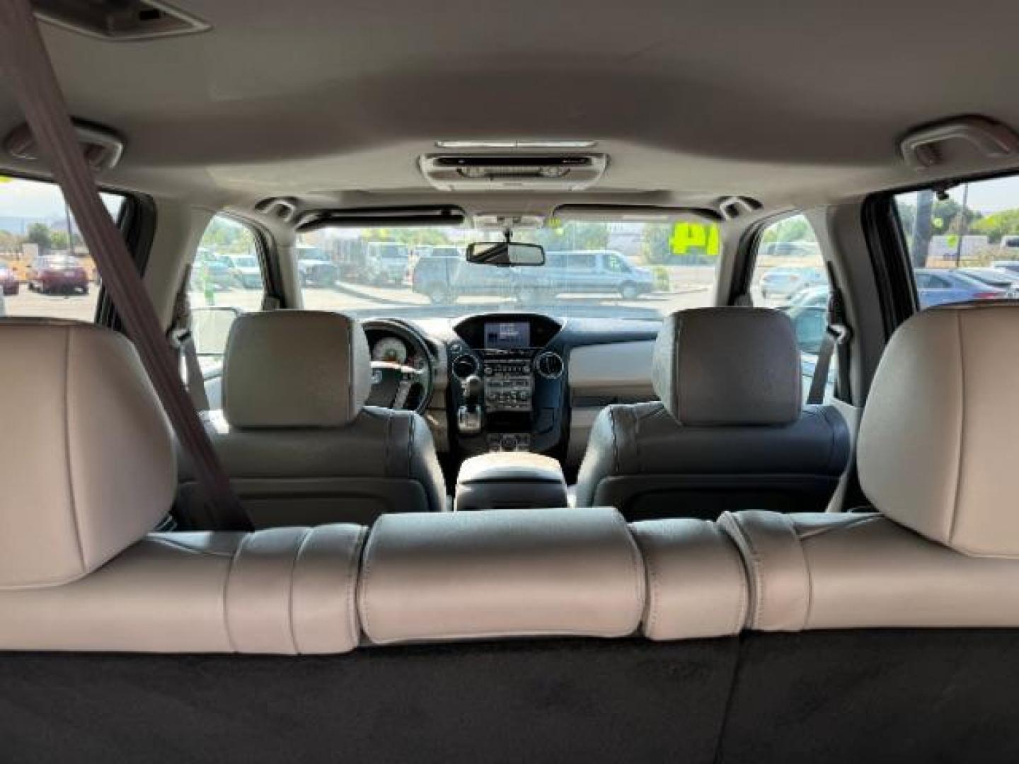 2014 Alabaster Silver Metallic Honda Pilot SPORT UTILITY 4-DR (5FNYF3H97EB) with an 3.5L V6 SOHC 24V engine, 5-Speed Automatic transmission, located at 1865 East Red Hills Pkwy, St. George, 84770, (435) 628-0023, 37.120850, -113.543640 - We specialize in helping ALL people get the best financing available. No matter your credit score, good, bad or none we can get you an amazing rate. Had a bankruptcy, divorce, or repossessions? We give you the green light to get your credit back on the road. Low down and affordable payments that fit - Photo#31