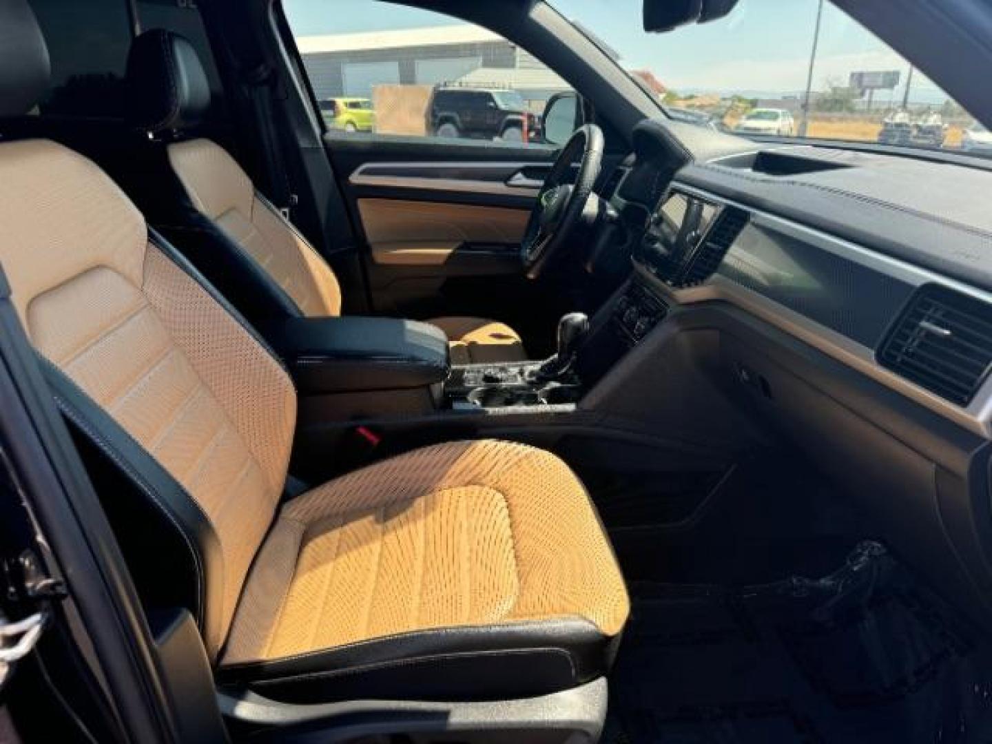 2022 Deep Black Pearl /Cinnamon Brown and Titan Black Volkswagen Atlas Cross Sport V6 SEL Premium R-Line 4MOTION (1V2FE2CA9NC) with an 3.6L V6 DOHC 24V engine, 8-Speed Automatic transmission, located at 1865 East Red Hills Pkwy, St. George, 84770, (435) 628-0023, 37.120850, -113.543640 - Photo#36