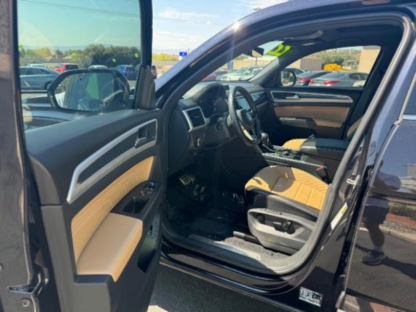 2022 Deep Black Pearl /Cinnamon Brown and Titan Black Volkswagen Atlas Cross Sport V6 SEL Premium R-Line 4MOTION (1V2FE2CA9NC) with an 3.6L V6 DOHC 24V engine, 8-Speed Automatic transmission, located at 1865 East Red Hills Pkwy, St. George, 84770, (435) 628-0023, 37.120850, -113.543640 - We specialize in helping ALL people get the best financing available. No matter your credit score, good, bad or none we can get you an amazing rate. Had a bankruptcy, divorce, or repossessions? We give you the green light to get your credit back on the road. Low down and affordable payments that fit - Photo#12