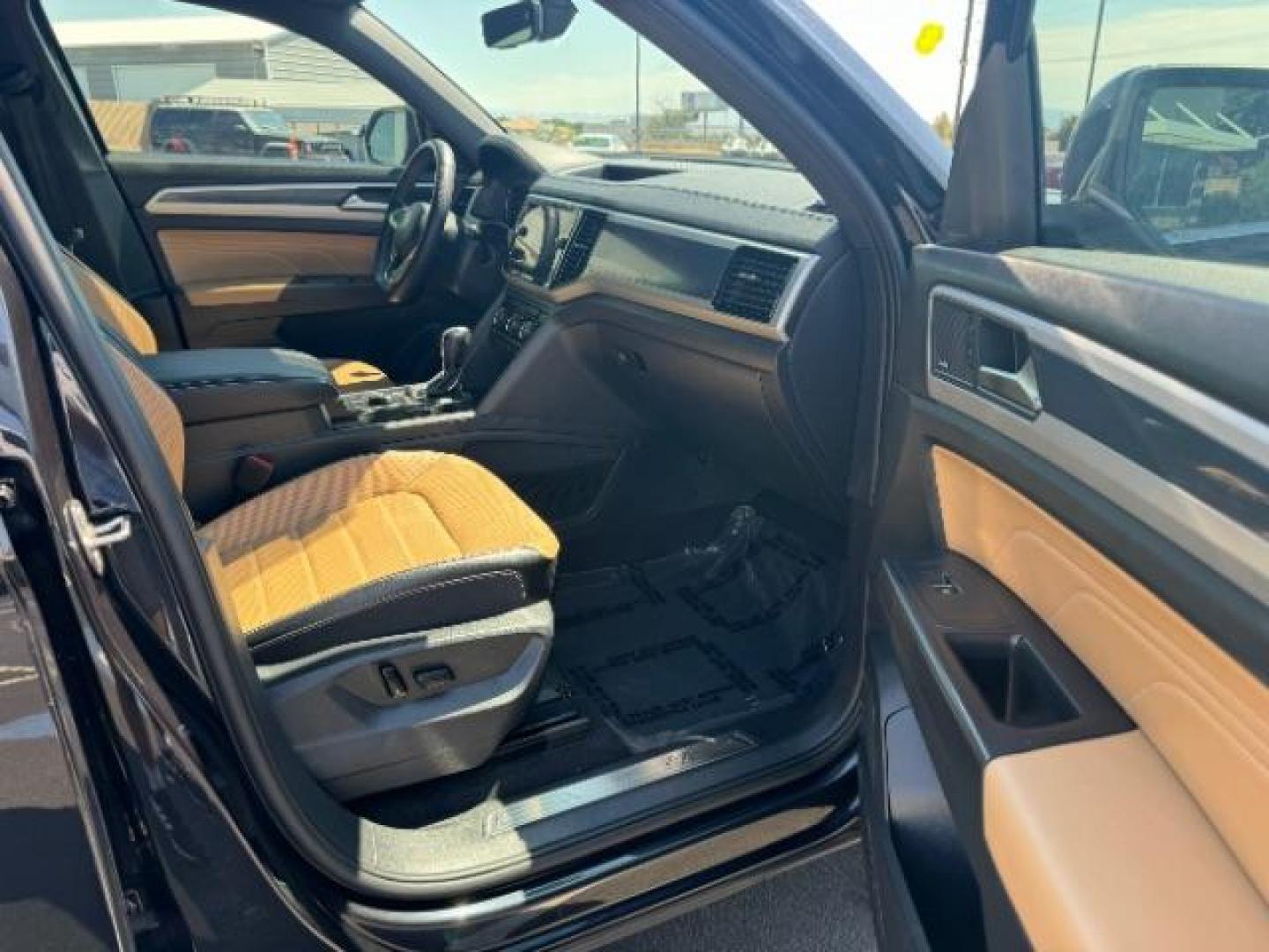 2022 Deep Black Pearl /Cinnamon Brown and Titan Black Volkswagen Atlas Cross Sport V6 SEL Premium R-Line 4MOTION (1V2FE2CA9NC) with an 3.6L V6 DOHC 24V engine, 8-Speed Automatic transmission, located at 1865 East Red Hills Pkwy, St. George, 84770, (435) 628-0023, 37.120850, -113.543640 - We specialize in helping ALL people get the best financing available. No matter your credit score, good, bad or none we can get you an amazing rate. Had a bankruptcy, divorce, or repossessions? We give you the green light to get your credit back on the road. Low down and affordable payments that fit - Photo#35