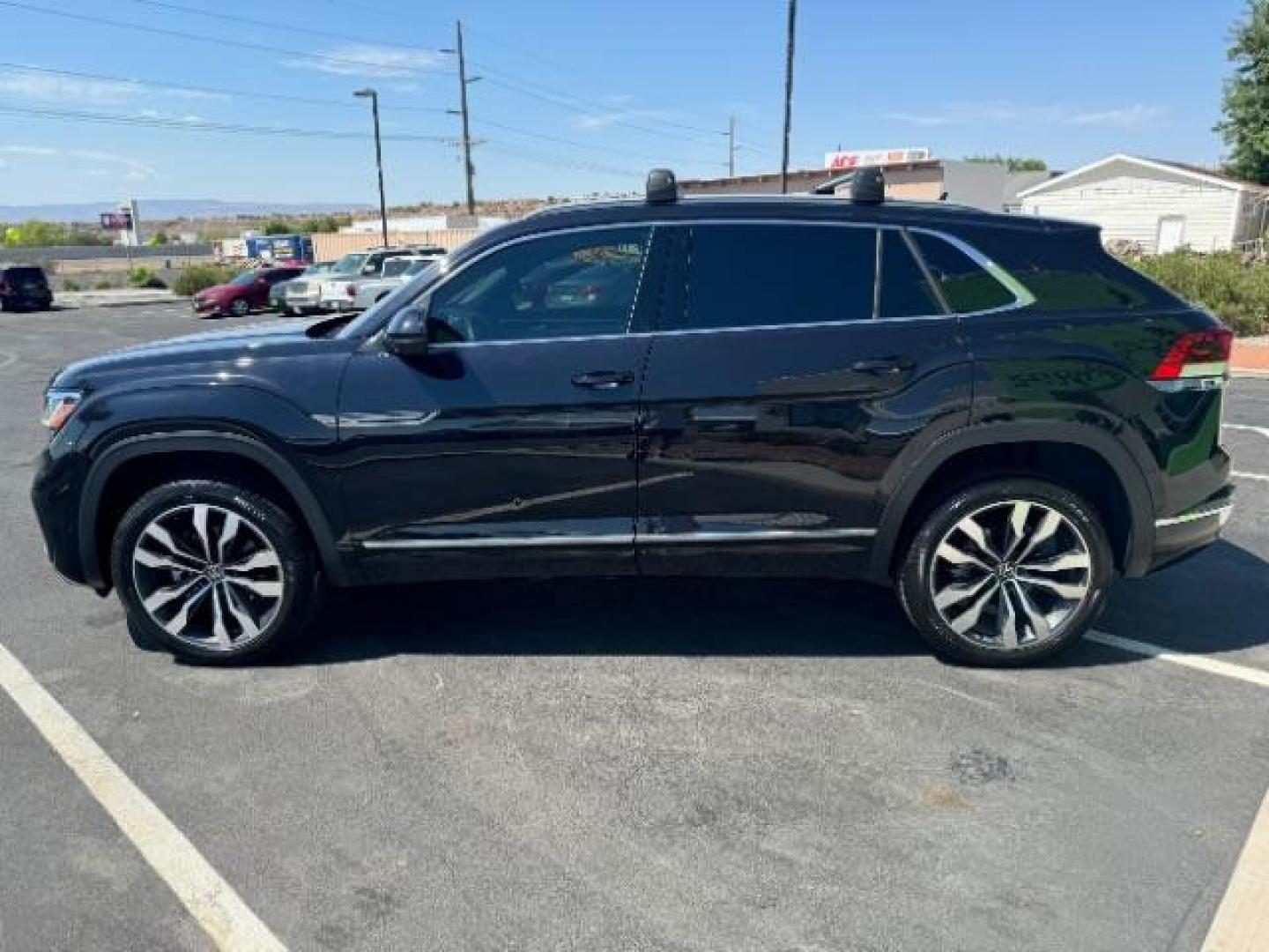 2022 Deep Black Pearl /Cinnamon Brown and Titan Black Volkswagen Atlas Cross Sport V6 SEL Premium R-Line 4MOTION (1V2FE2CA9NC) with an 3.6L V6 DOHC 24V engine, 8-Speed Automatic transmission, located at 1865 East Red Hills Pkwy, St. George, 84770, (435) 628-0023, 37.120850, -113.543640 - We specialize in helping ALL people get the best financing available. No matter your credit score, good, bad or none we can get you an amazing rate. Had a bankruptcy, divorce, or repossessions? We give you the green light to get your credit back on the road. Low down and affordable payments that fit - Photo#3