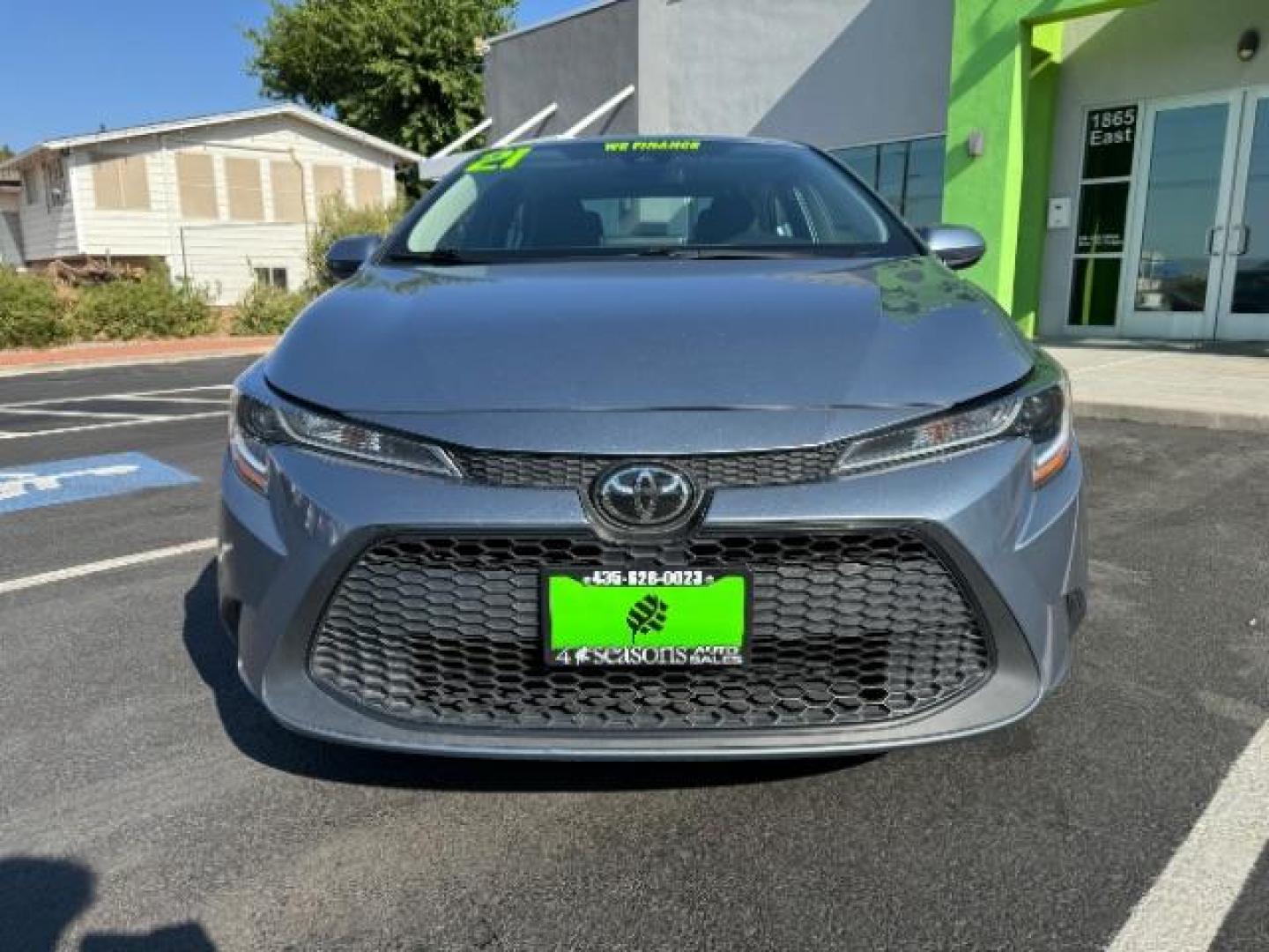 2021 Blue /Black Toyota Corolla LE (5YFEPMAEXMP) with an 1.8L L4 DOHC 16V engine, Continuously Variable Transmission transmission, located at 940 North Main Street, Cedar City, UT, 84720, (435) 628-0023, 37.692936, -113.061897 - We specialize in helping ALL people get the best financing available. No matter your credit score, good, bad or none we can get you an amazing rate. Had a bankruptcy, divorce, or repossessions? We give you the green light to get your credit back on the road. Low down and affordable payments that fit - Photo#1