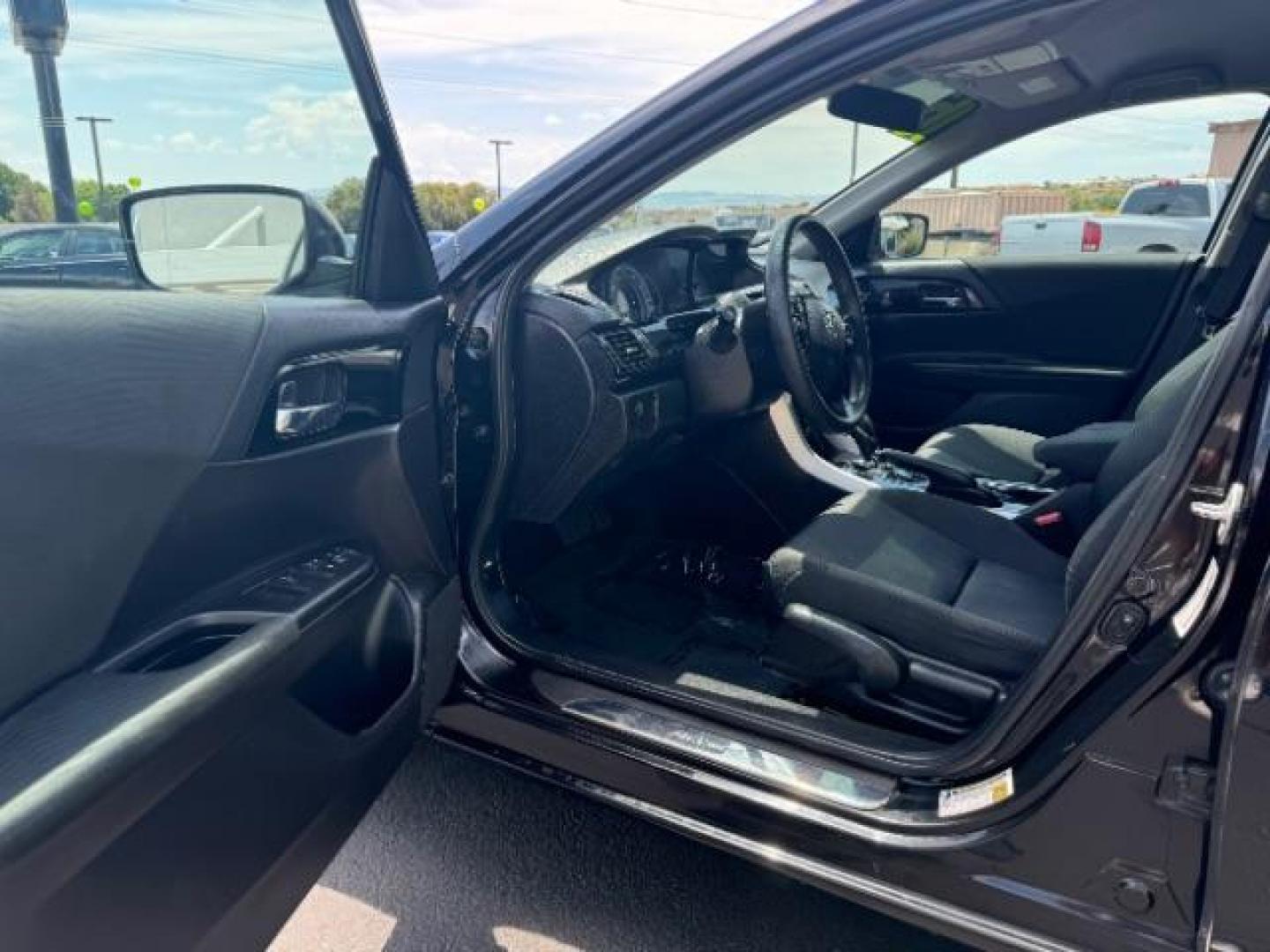 2016 Crystal Black Pearl /Black, cloth Honda Accord LX Sedan CVT (1HGCR2F38GA) with an 2.4L L4 DOHC 16V engine, Continuously Variable Transmission transmission, located at 1865 East Red Hills Pkwy, St. George, 84770, (435) 628-0023, 37.120850, -113.543640 - Photo#12