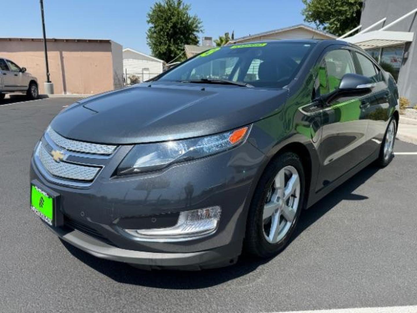 2013 Gray /Black Chevrolet Volt Premium w/ Navigation and LEP (1G1RH6E48DU) with an 1.4L L4 DOHC 16V PLUG-IN HYBRID engine, Continuously Variable Transmission transmission, located at 1865 East Red Hills Pkwy, St. George, 84770, (435) 628-0023, 37.120850, -113.543640 - Photo#2