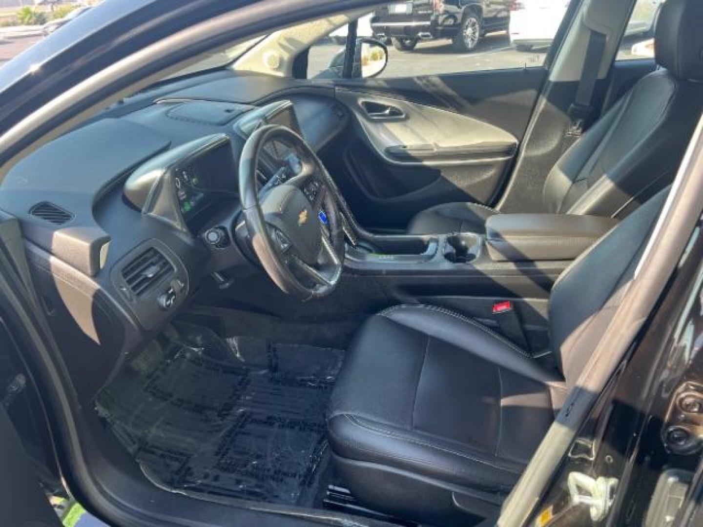 2014 Black /Black Interior Chevrolet Volt Premium w/ LEP (1G1RF6E41EU) with an 1.4L L4 DOHC 16V PLUG-IN HYBRID engine, Continuously Variable Transmission transmission, located at 940 North Main Street, Cedar City, UT, 84720, (435) 628-0023, 37.692936, -113.061897 - ***This vehicle qualifies for the EV/Hybrid tax rebate of up to $4,000*** We are setup with the IRS to recieve direct payments within 72 hours. We file the rebate online with IRS and can credit it to your down payment, reduce the sales price OR give you cashback!! These cars will not last and can o - Photo#13