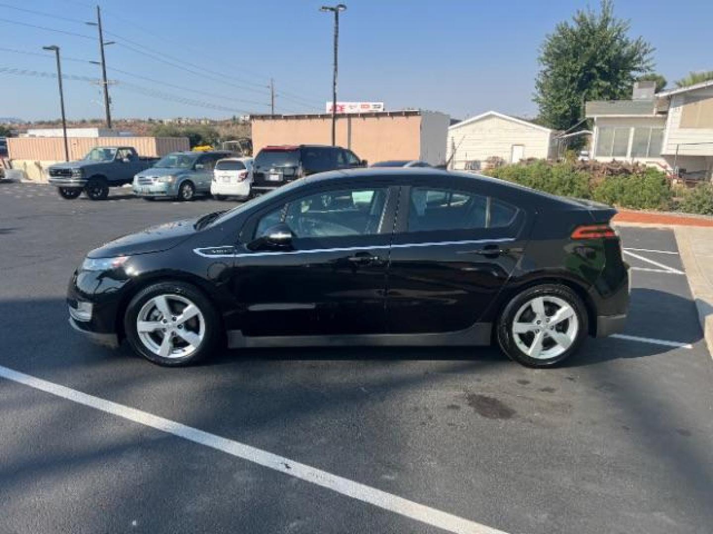 2014 Black /Black Interior Chevrolet Volt Premium w/ LEP (1G1RF6E41EU) with an 1.4L L4 DOHC 16V PLUG-IN HYBRID engine, Continuously Variable Transmission transmission, located at 940 North Main Street, Cedar City, UT, 84720, (435) 628-0023, 37.692936, -113.061897 - ***This vehicle qualifies for the EV/Hybrid tax rebate of up to $4,000*** We are setup with the IRS to recieve direct payments within 72 hours. We file the rebate online with IRS and can credit it to your down payment, reduce the sales price OR give you cashback!! These cars will not last and can o - Photo#3