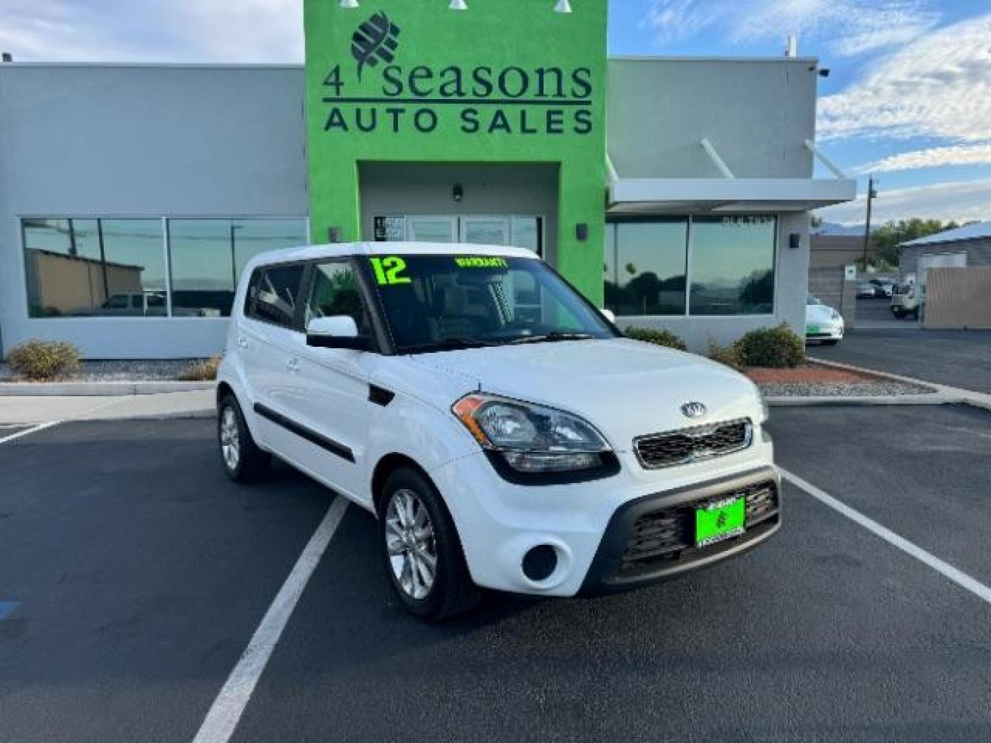 2012 White /Sand/Black Cloth Interior Kia Soul ! (KNDJT2A61C7) with an 2.0L L4 DOHC 16V engine, located at 940 North Main Street, Cedar City, UT, 84720, (435) 628-0023, 37.692936, -113.061897 - Photo#0