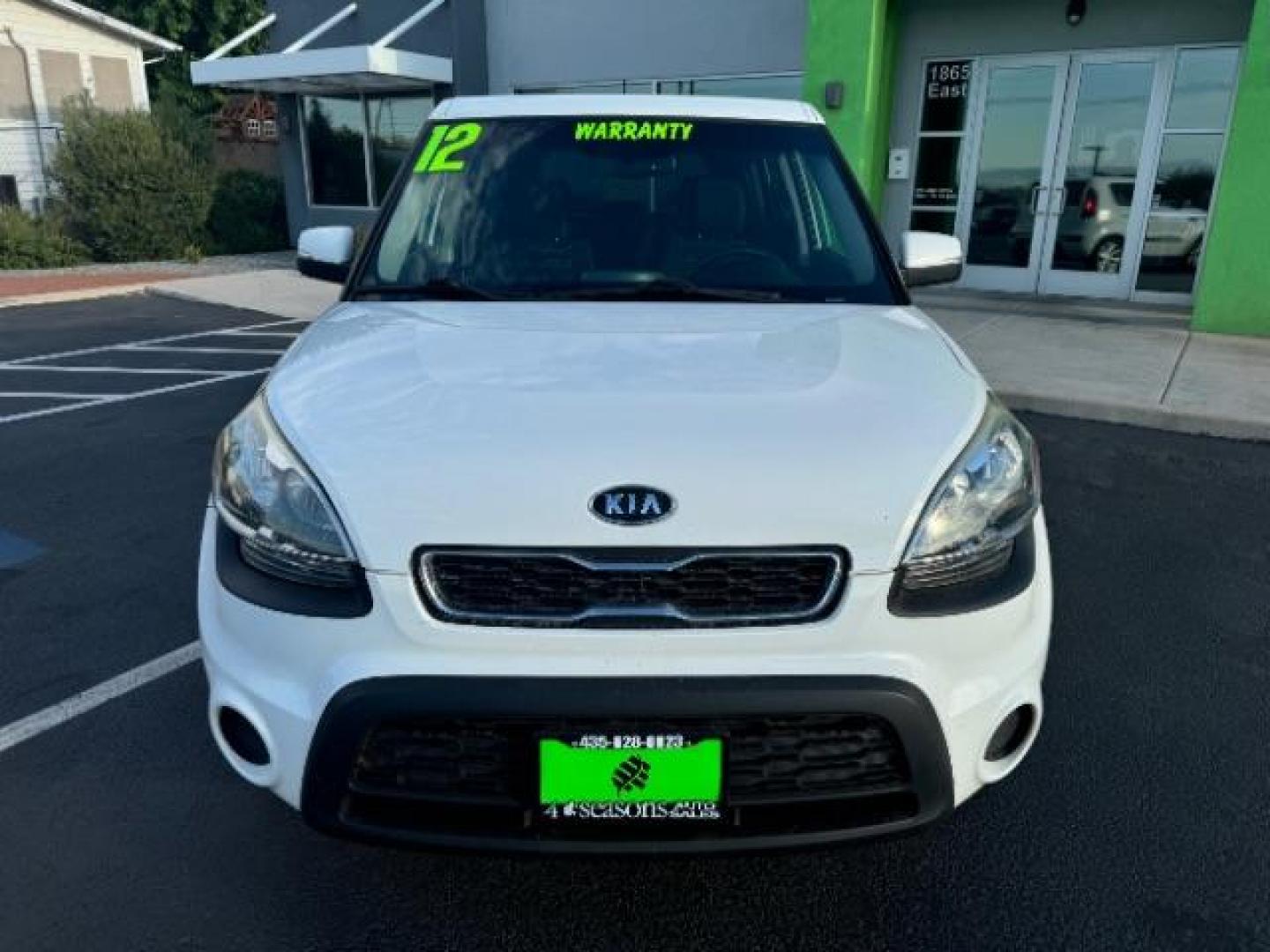 2012 White /Sand/Black Cloth Interior Kia Soul ! (KNDJT2A61C7) with an 2.0L L4 DOHC 16V engine, located at 940 North Main Street, Cedar City, UT, 84720, (435) 628-0023, 37.692936, -113.061897 - Photo#1