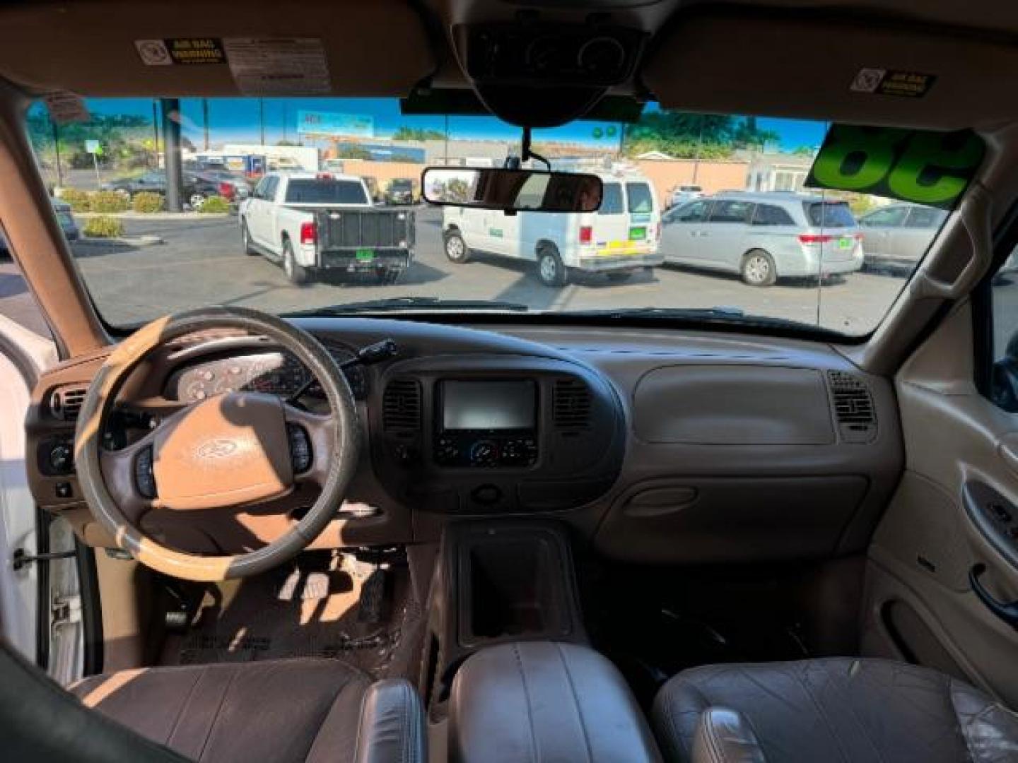 1998 Oxford White Clearcoat /Medium Prairie Tan Leather Ford Expedition Eddie Bauer 4WD (1FMPU18L6WL) with an 5.4L V8 SOHC 16V engine, 4-Speed Automatic transmission, located at 1865 East Red Hills Pkwy, St. George, 84770, (435) 628-0023, 37.120850, -113.543640 - Photo#11