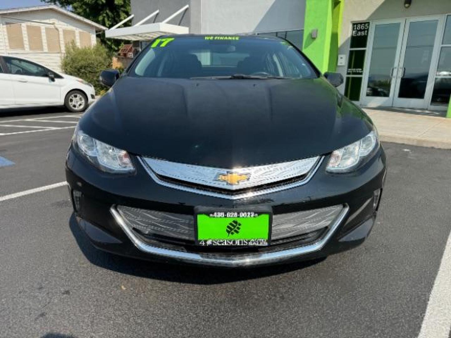 2017 Mosaic Black Metallic /Jet Black/Jet Black, leather Chevrolet Volt LT (1G1RC6S59HU) with an 1.5L L4 DOHC 16V PLUG-IN HYBRID engine, Continuously Variable Transmission transmission, located at 940 North Main Street, Cedar City, UT, 84720, (435) 628-0023, 37.692936, -113.061897 - ***This vehicle qualifies for the EV/Hybrid tax rebate of up to $4,000*** We are setup with the IRS to recieve direct payments within 72 hours. We file the rebate online with IRS and can credit it to your down payment, reduce the sales price OR give you cashback!! These cars will not last and can o - Photo#1