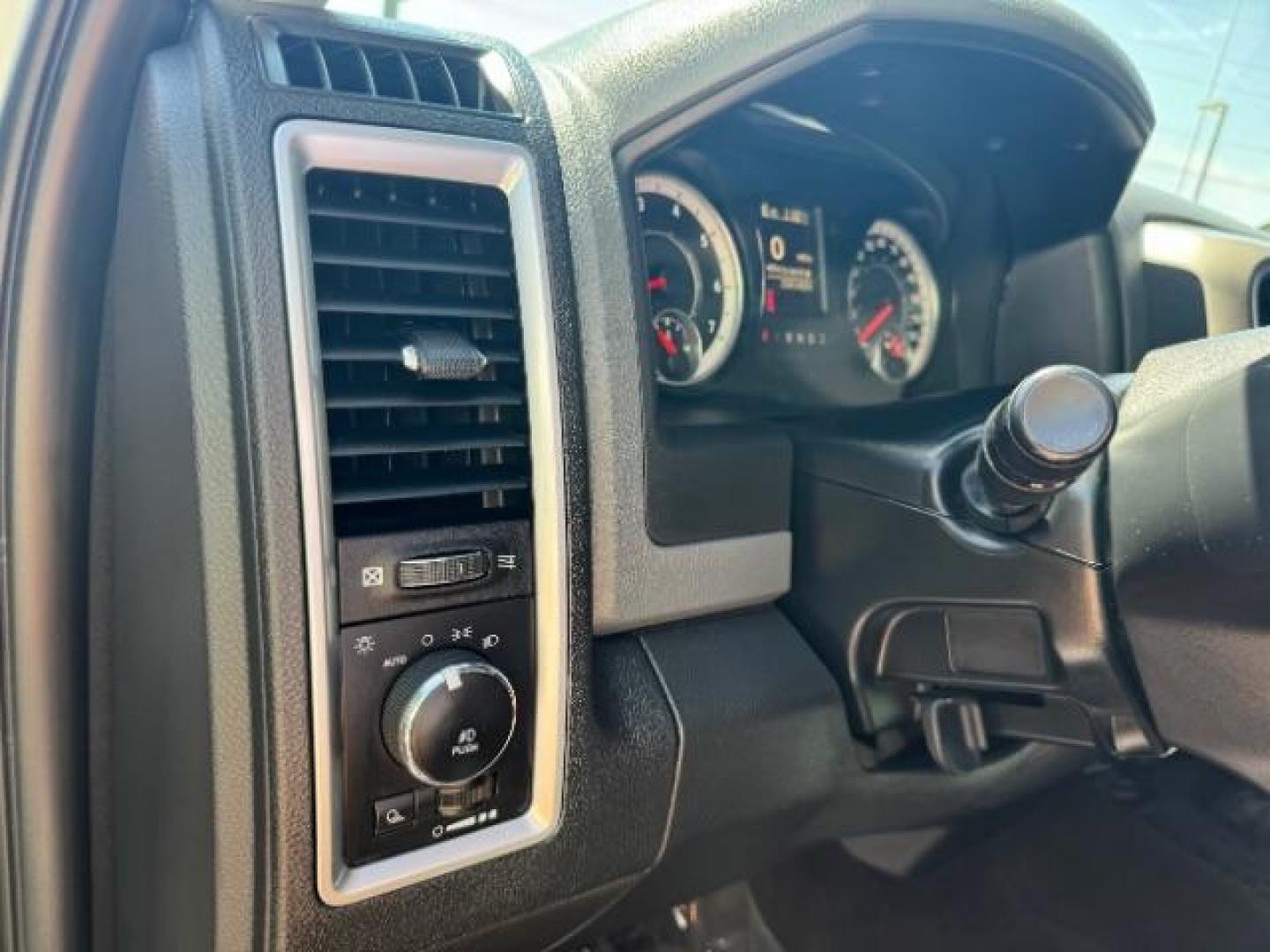 2017 White /Black/Diesel Gray, cloth RAM 1500 SLT Crew Cab SWB 4WD (1C6RR7LT5HS) with an 5.7L V8 OHV 16V engine, 8-Speed Automatic transmission, located at 1865 East Red Hills Pkwy, St. George, 84770, (435) 628-0023, 37.120850, -113.543640 - We specialize in helping ALL people get the best financing available. No matter your credit score, good, bad or none we can get you an amazing rate. Had a bankruptcy, divorce, or repossessions? We give you the green light to get your credit back on the road. Low down and affordable payments that fit - Photo#16