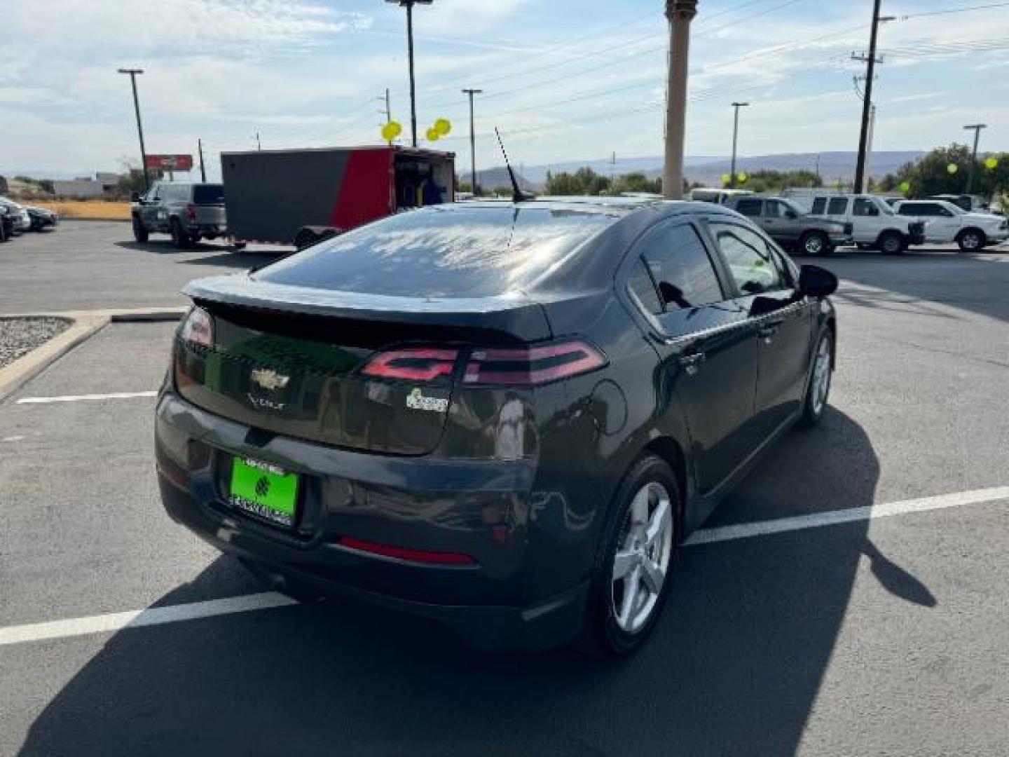 2014 Gray /Black Interior Chevrolet Volt Standard w/ LEP (1G1RE6E4XEU) with an 1.4L L4 DOHC 16V PLUG-IN HYBRID engine, Continuously Variable Transmission transmission, located at 1865 East Red Hills Pkwy, St. George, 84770, (435) 628-0023, 37.120850, -113.543640 - ***This vehicle qualifies for the EV/Hybrid tax rebate of up to $4,000*** We are setup with the IRS to recieve direct payments within 72 hours. We file the rebate online with IRS and can credit it to your down payment, reduce the sales price OR give you cashback!! These cars will not last and can o - Photo#6