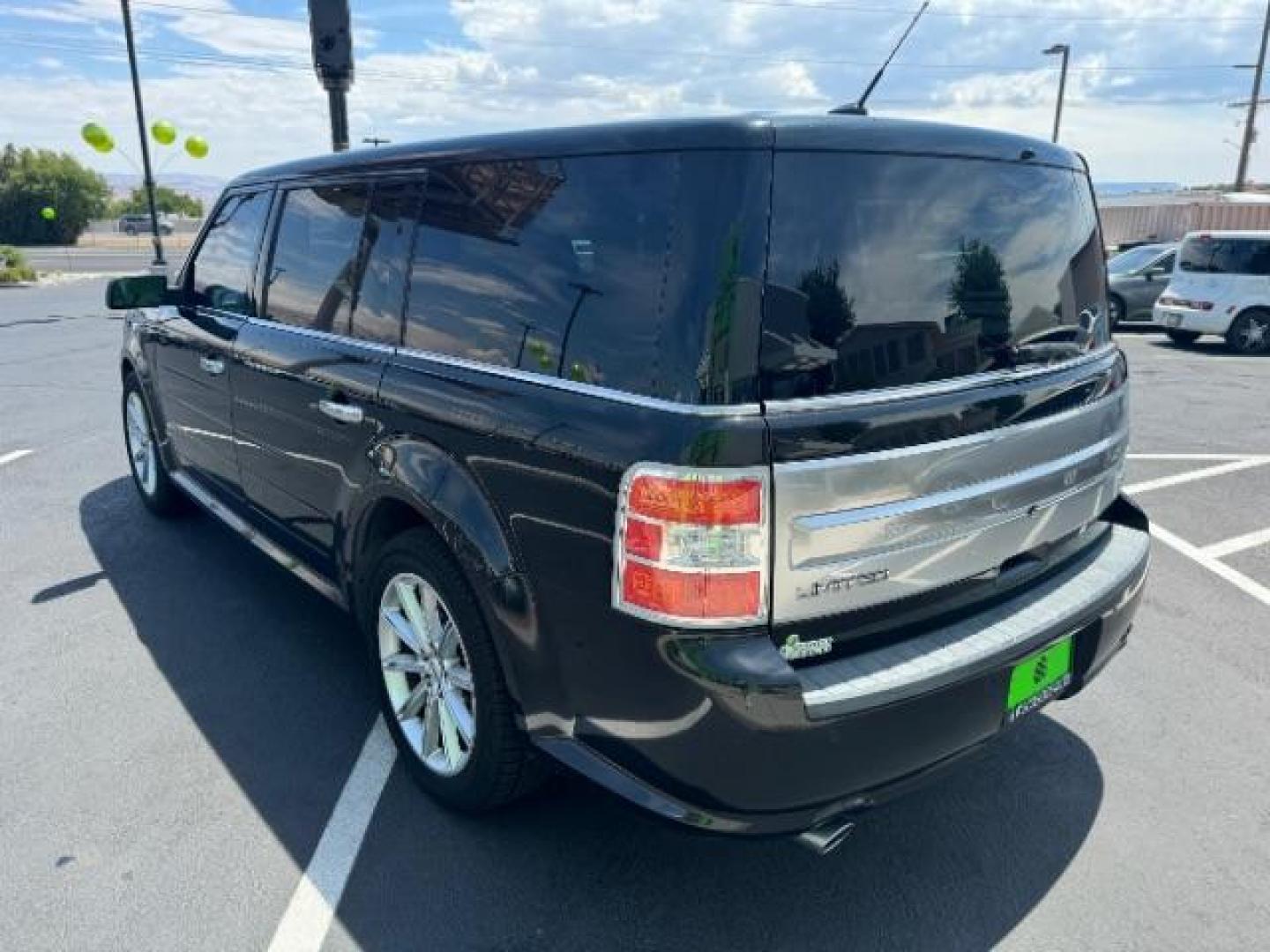 2015 Tuxedo Black Metallic /Charcoal Black, leather Ford Flex Limited FWD (2FMGK5D84FB) with an 3.5L V6 DOHC 24V engine, 6-Speed Automatic Overdrive transmission, located at 940 North Main Street, Cedar City, UT, 84720, (435) 628-0023, 37.692936, -113.061897 - We specialize in helping ALL people get the best financing available. No matter your credit score, good, bad or none we can get you an amazing rate. Had a bankruptcy, divorce, or repossessions? We give you the green light to get your credit back on the road. Low down and affordable payments that fit - Photo#4