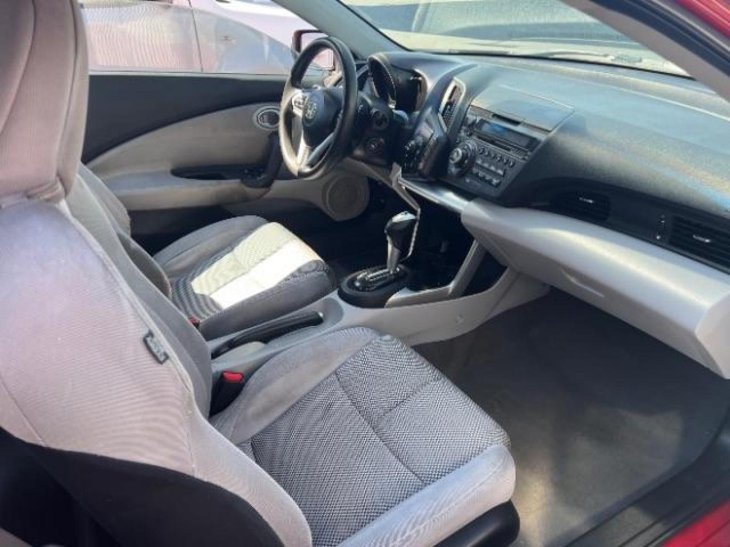 2011 Milano Red /Gray Cloth Interior Honda CR-Z Base CVT (JHMZF1D46BS) with an 1.5L L4 SOHC 16V HYBRID engine, Continuously Variable Transmission transmission, located at 1865 East Red Hills Pkwy, St. George, 84770, (435) 628-0023, 37.120850, -113.543640 - Photo#12