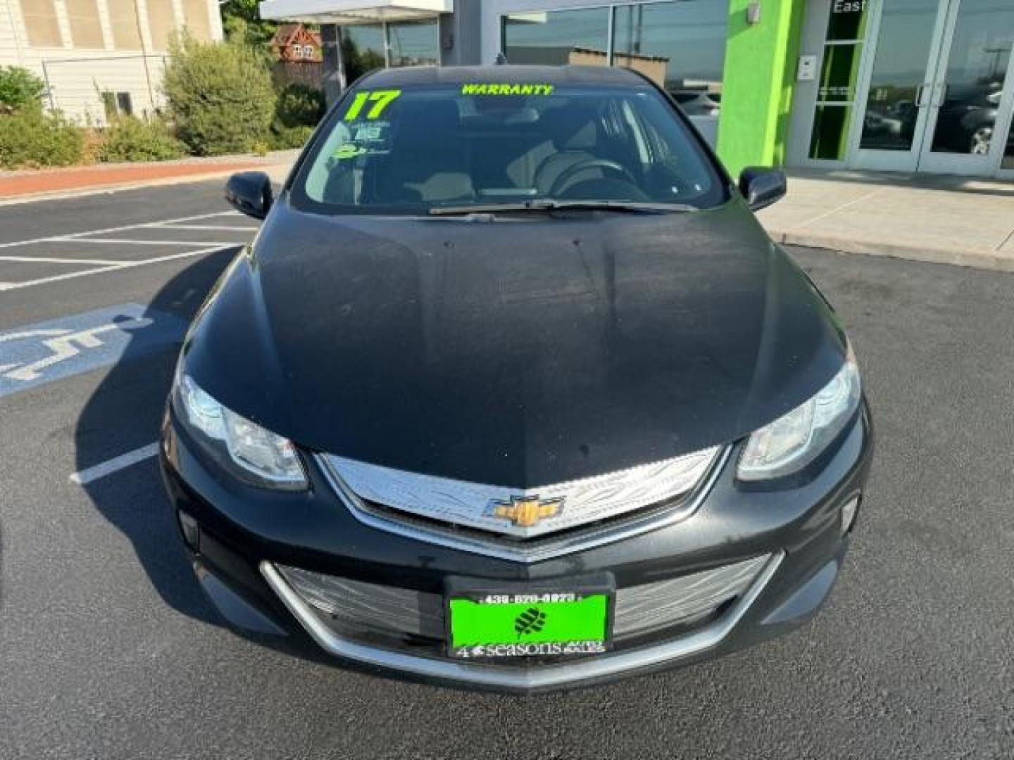 2017 Mosaic Black Metallic /Jet Black/Jet Black, cloth Chevrolet Volt LT (1G1RC6S59HU) with an 1.5L L4 DOHC 16V PLUG-IN HYBRID engine, Continuously Variable Transmission transmission, located at 1865 East Red Hills Pkwy, St. George, 84770, (435) 628-0023, 37.120850, -113.543640 - Photo#1