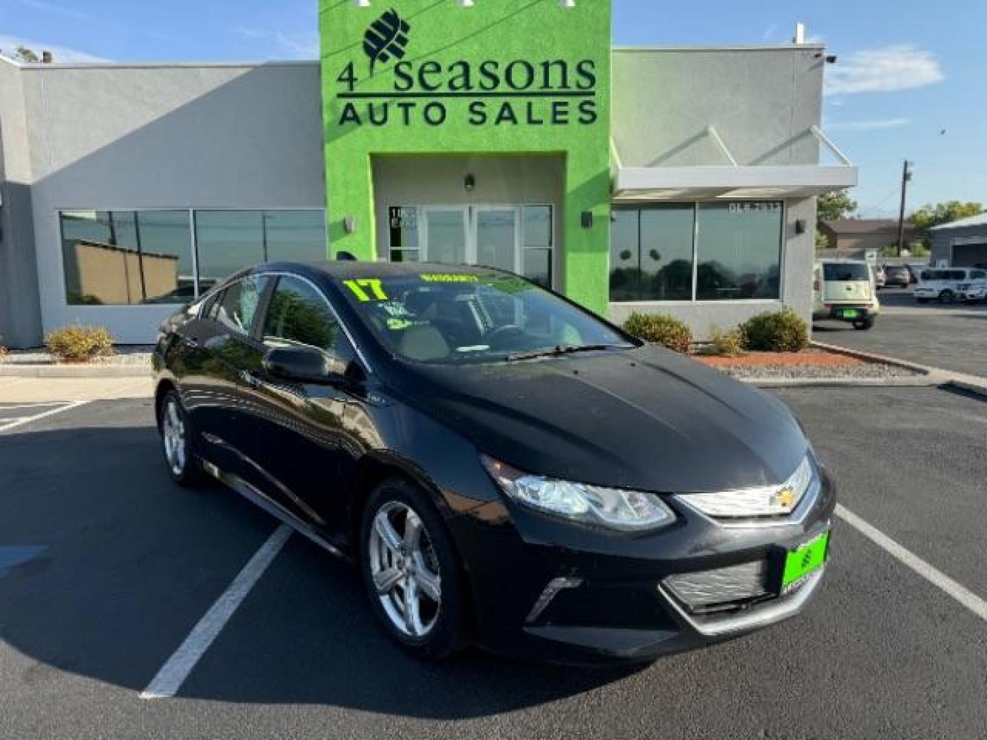 2017 Mosaic Black Metallic /Jet Black/Jet Black, cloth Chevrolet Volt LT (1G1RC6S59HU) with an 1.5L L4 DOHC 16V PLUG-IN HYBRID engine, Continuously Variable Transmission transmission, located at 1865 East Red Hills Pkwy, St. George, 84770, (435) 628-0023, 37.120850, -113.543640 - We specialize in helping ALL people get the best financing available. No matter your credit score, good, bad or none we can get you an amazing rate. Had a bankruptcy, divorce, or repossessions? We give you the green light to get your credit back on the road. Low down and affordable payments that fit - Photo#0